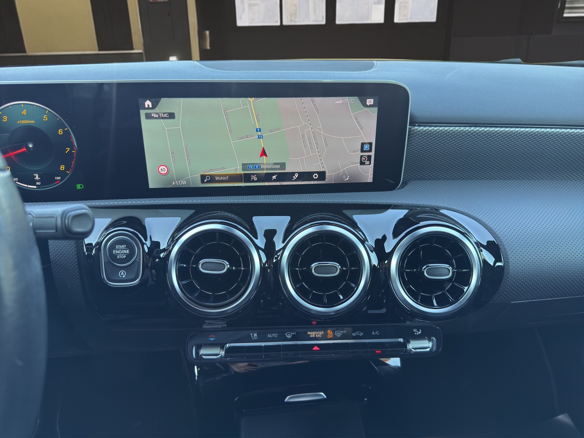 MERCEDES-BENZ A 250 4Matic Progressive 7G-DCT-image-14