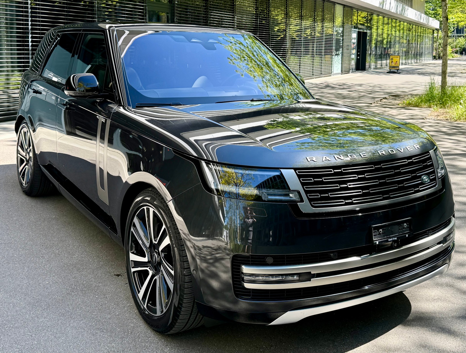 LAND ROVER Range Rover D300 3.0D I6 MHEV SE Automatic-image-4