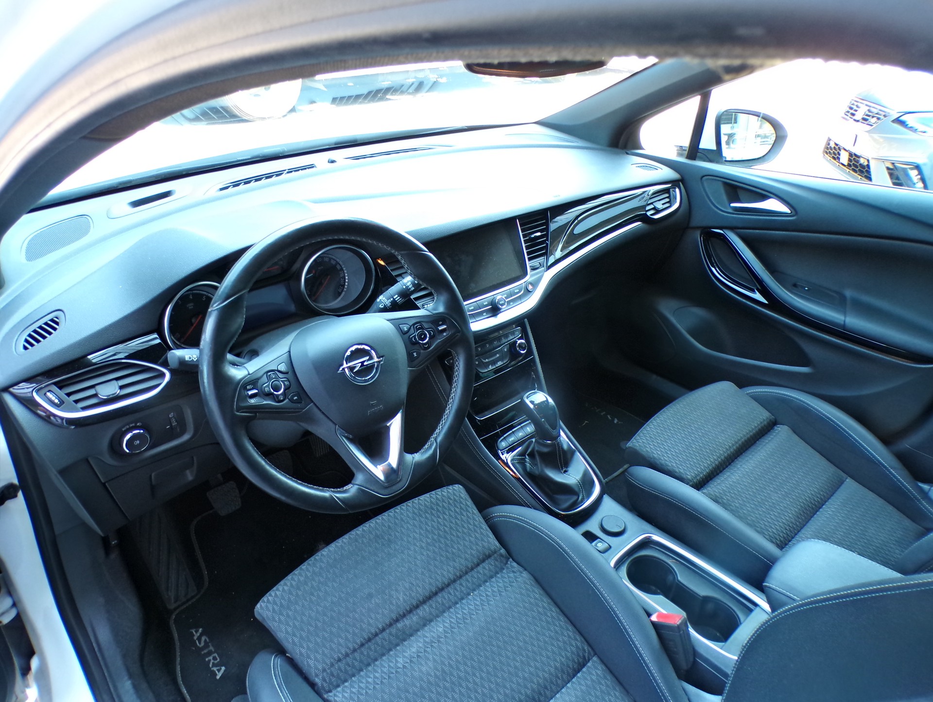 OPEL Astra 1.6i Turbo OPC Line-image-1