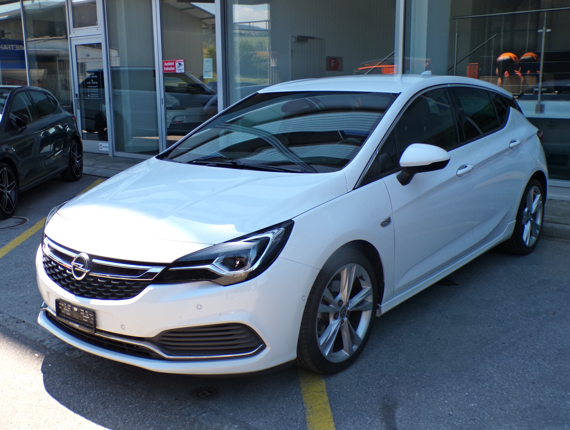 OPEL Astra 1.6i Turbo OPC Line-image-0