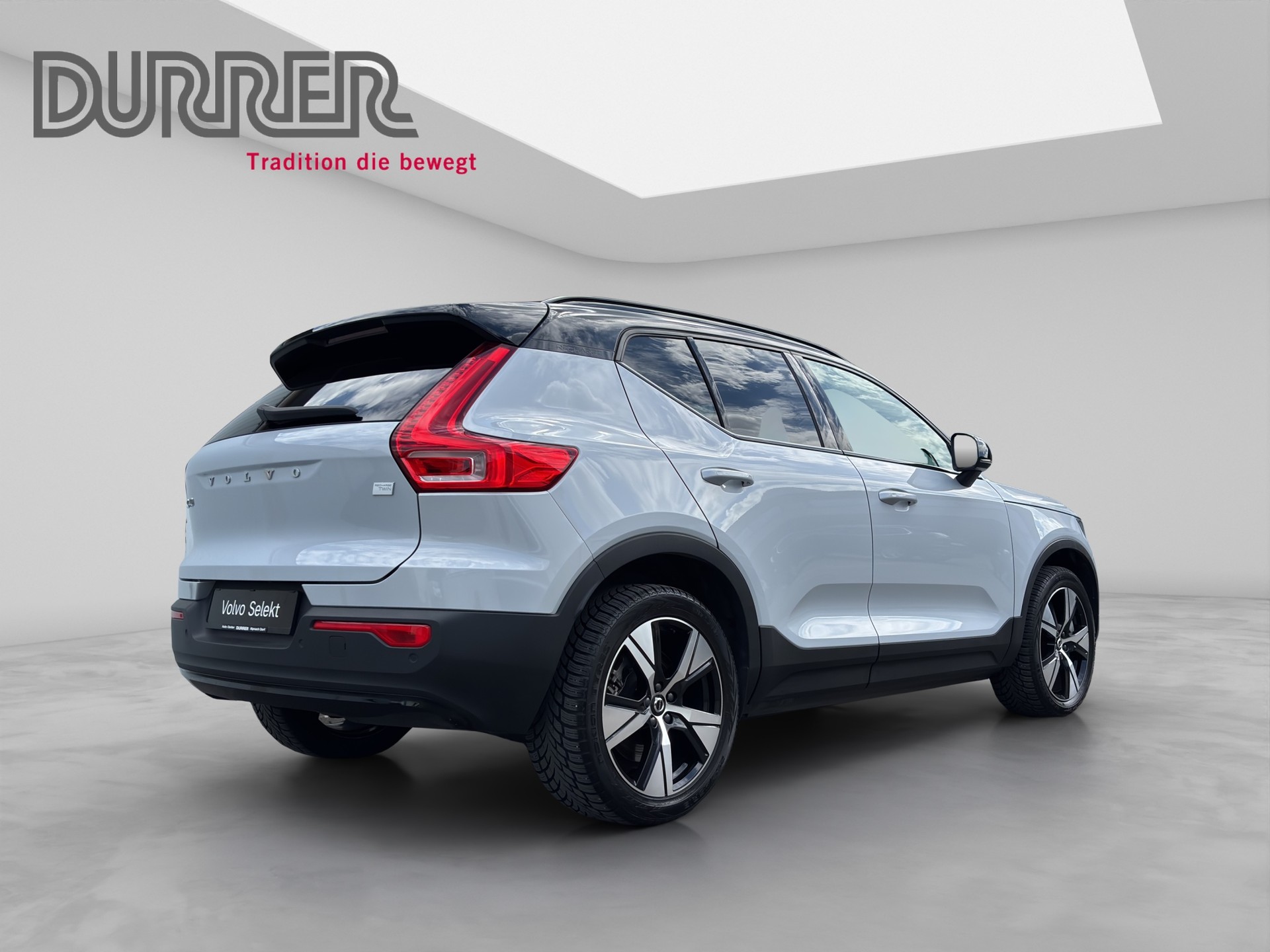 VOLVO XC40 P8 Twin Plus AWD-image-3