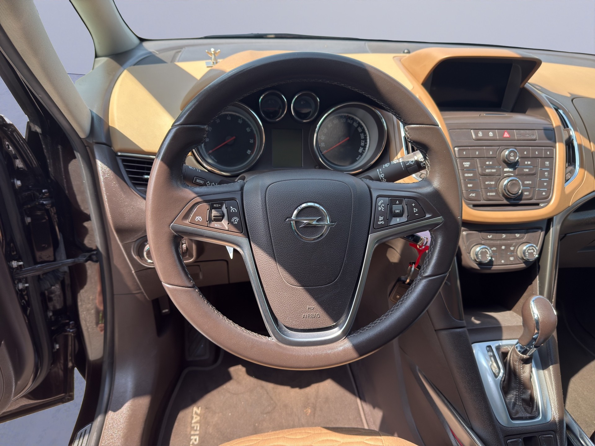 OPEL Zafira Tourer 1.4i 16V Turbo Sport Automatic-image-11
