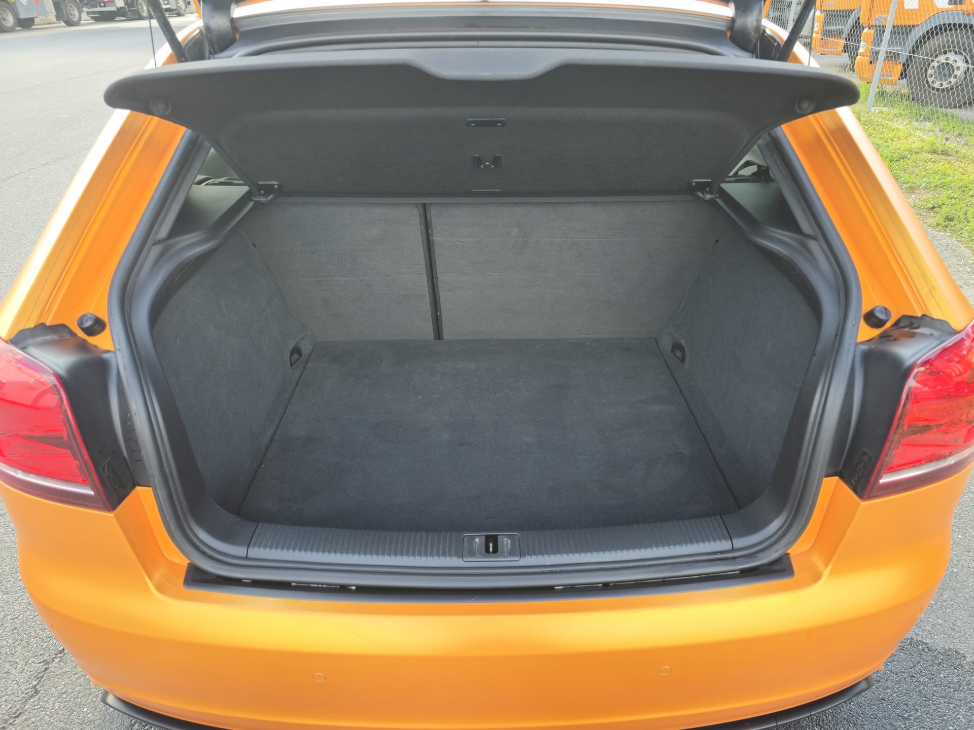 AUDI 2.0 T FSI quattro-image-3