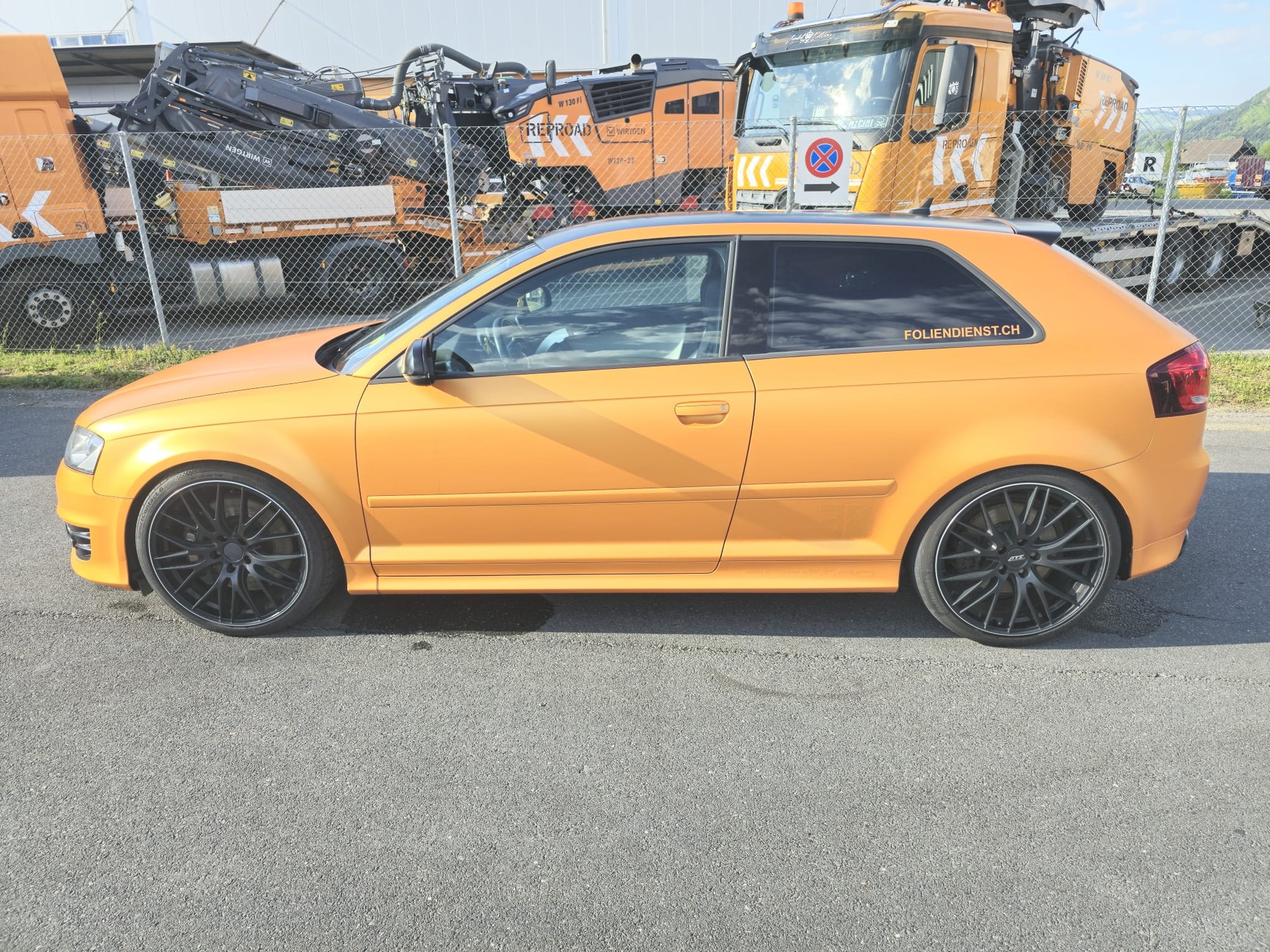 AUDI 2.0 T FSI quattro-image-2