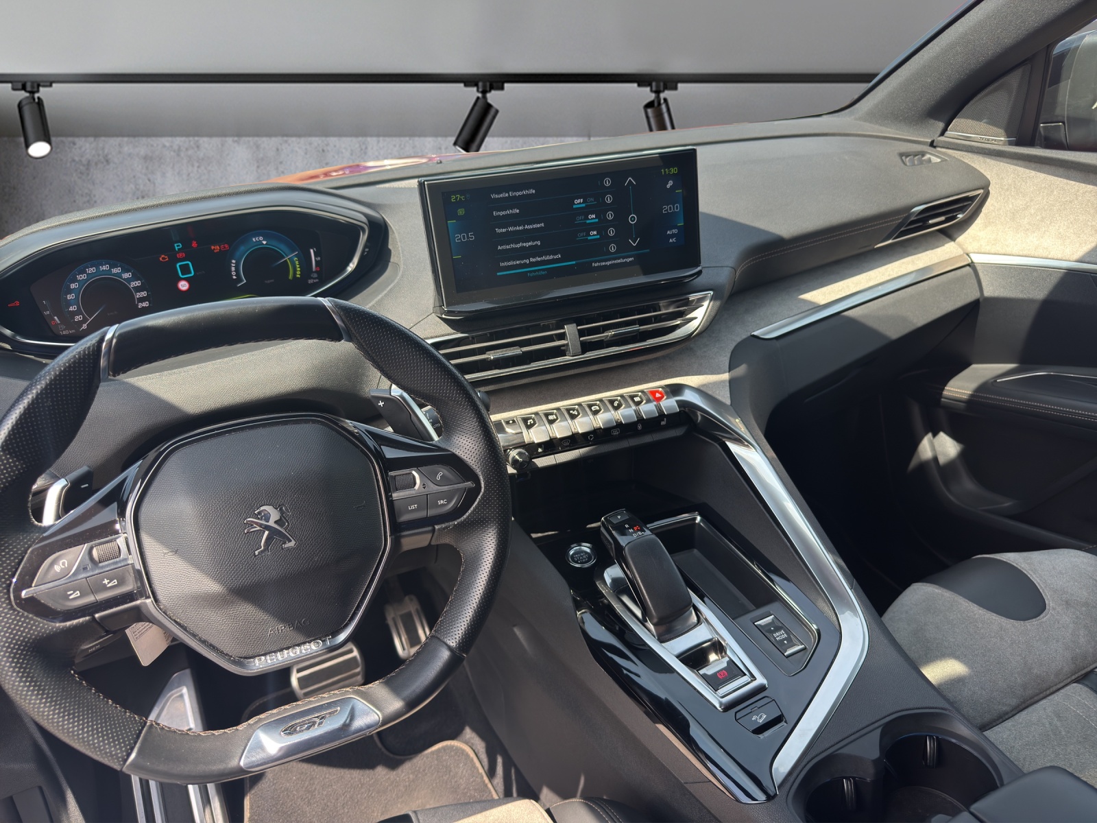 PEUGEOT 3008 300e Hybrid4 GT Pack EAT8-image-6