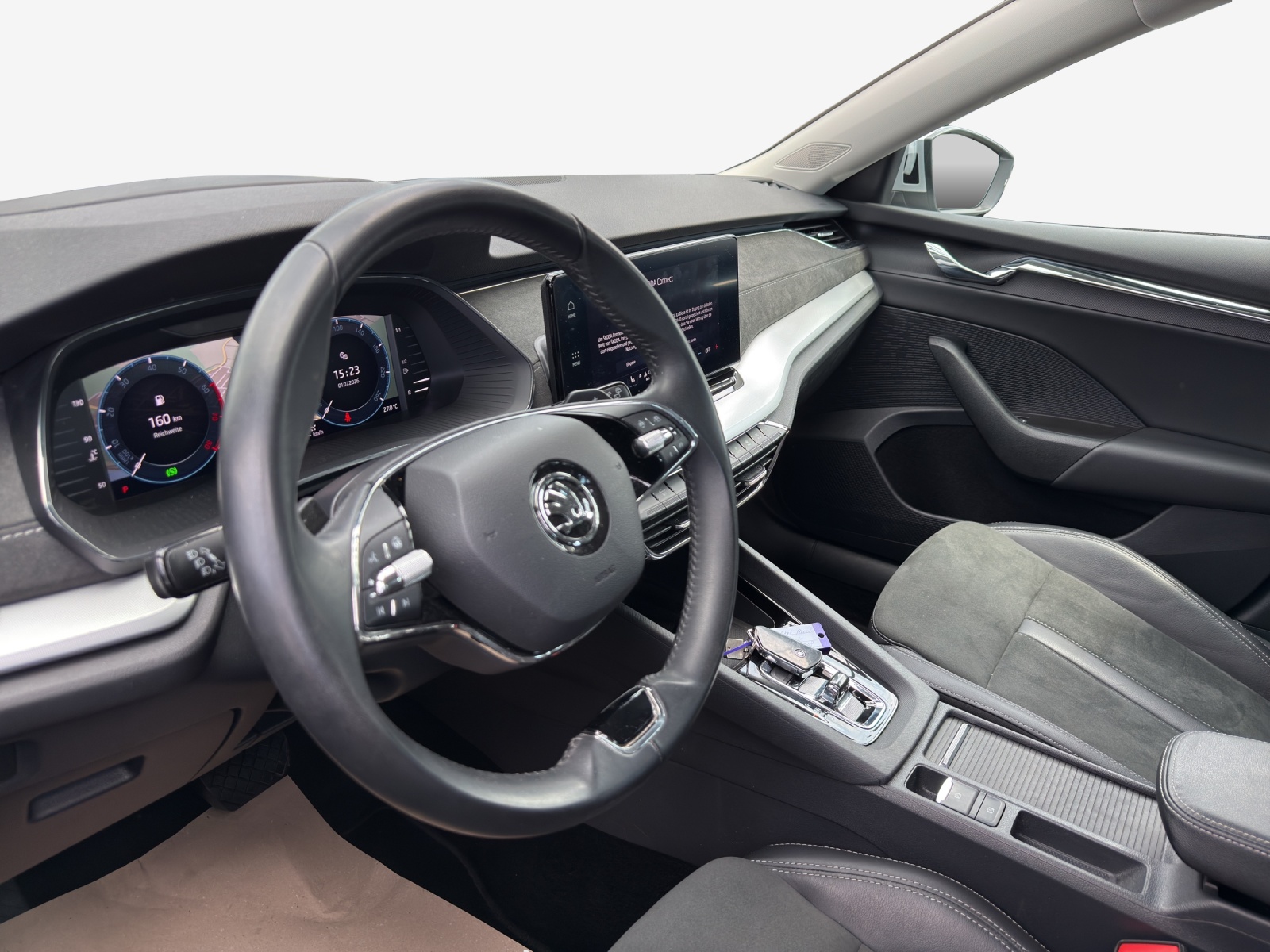 SKODA Octavia Combi 2.0 TSI Style DSG 4x4-image-12