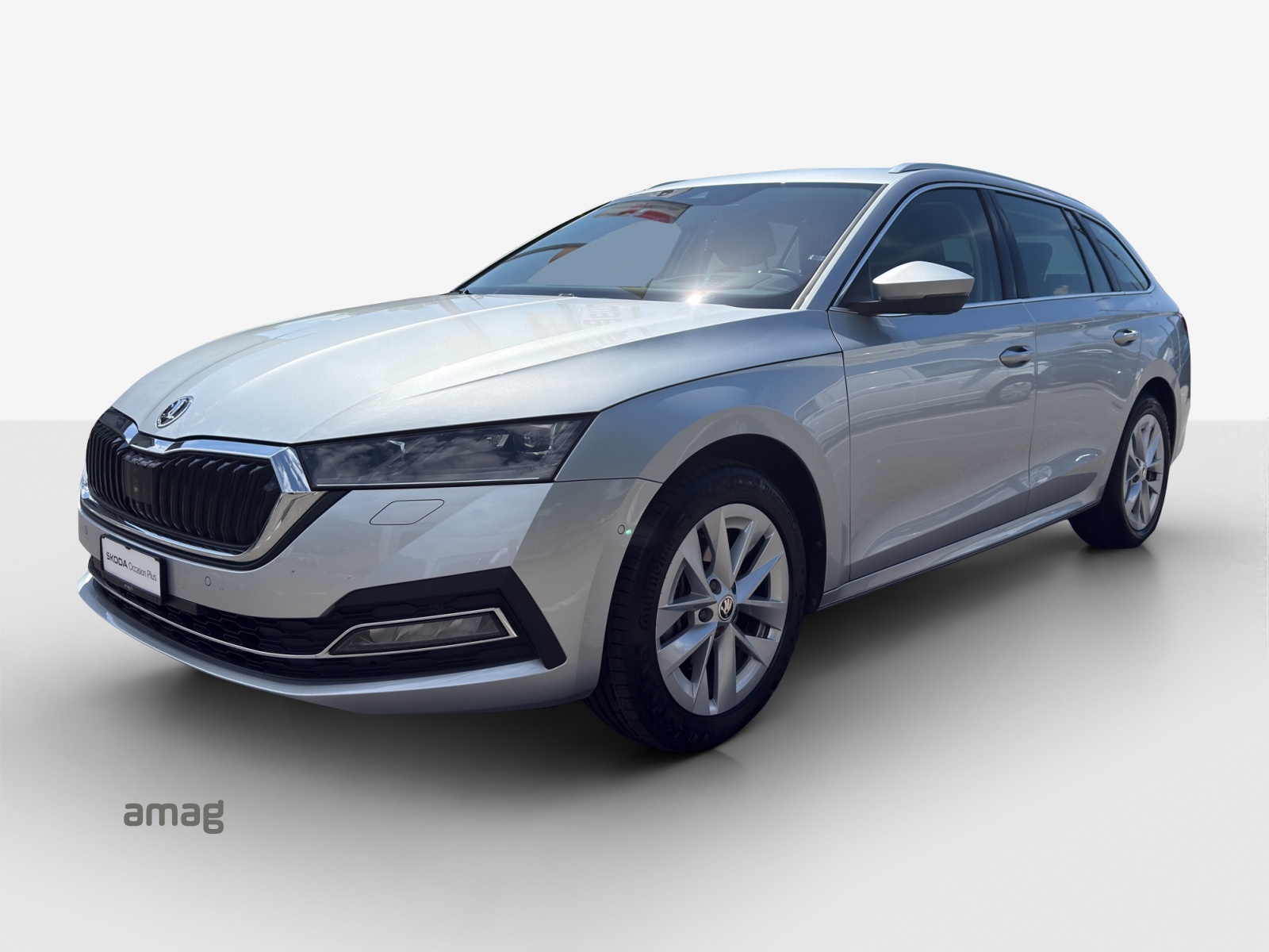 SKODA Octavia Combi 2.0 TSI Style DSG 4x4-image-0