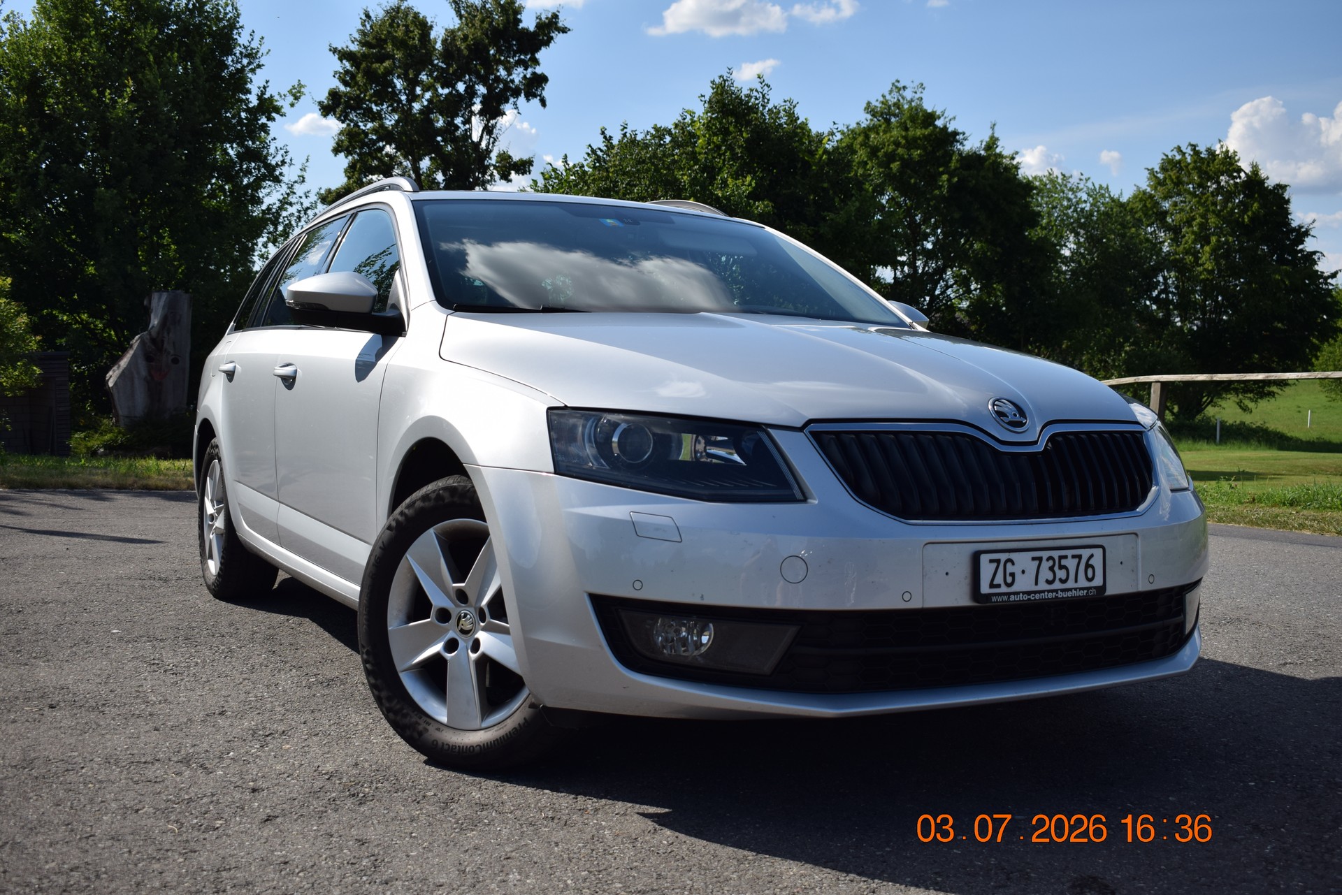 SKODA 1.6 TDI 105 Elegance DSG-image-0