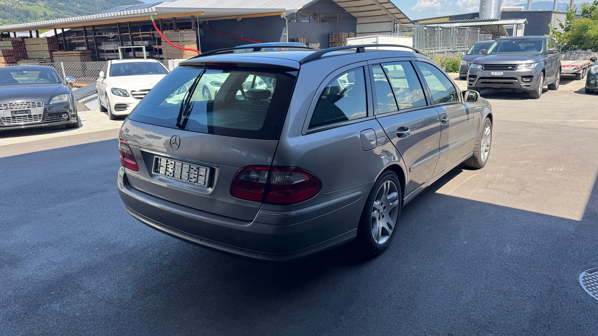 MERCEDES-BENZ E 320 CDI Elégance Automatic-image-2