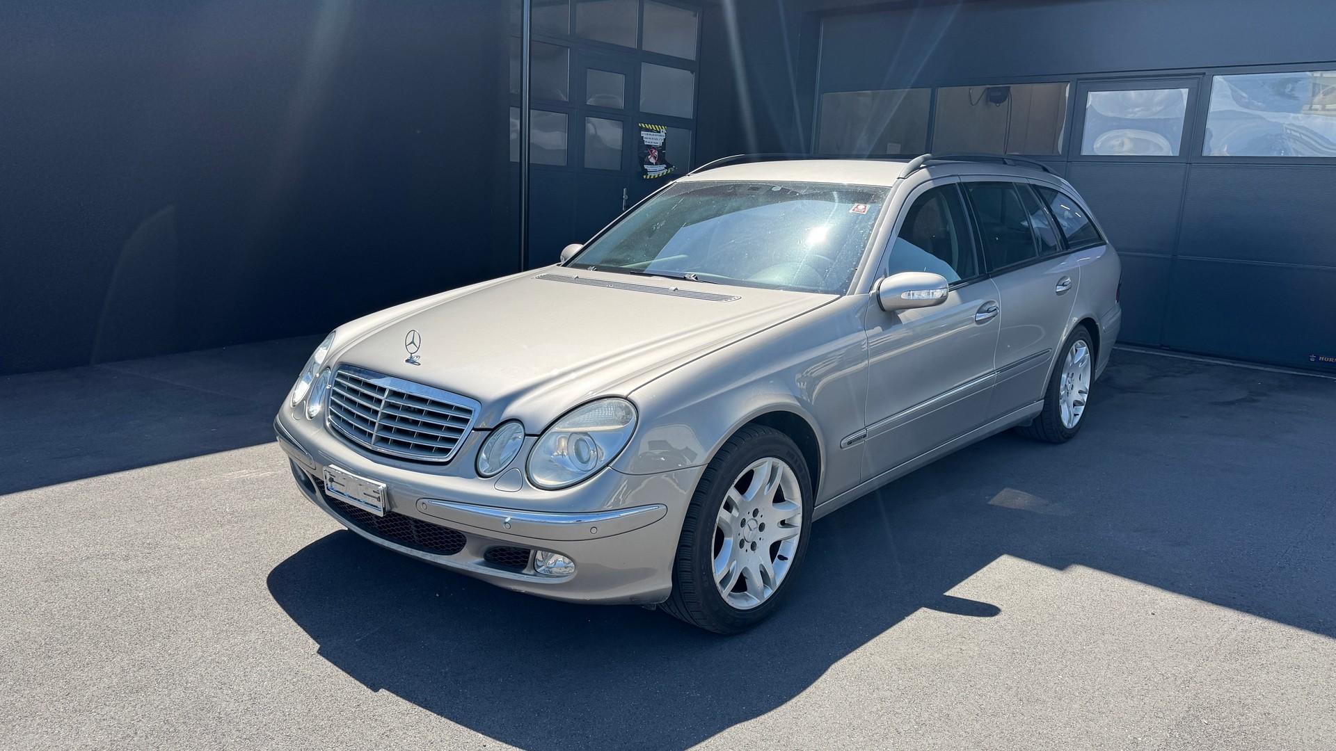 MERCEDES-BENZ E 320 CDI Elégance Automatic-image-0