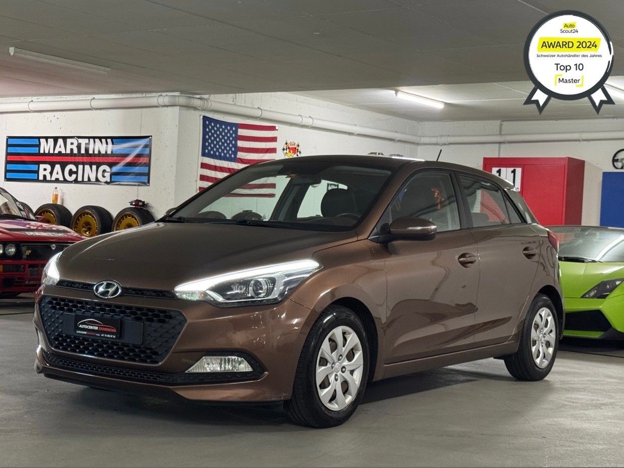 HYUNDAI i20 1.2 Amplia CH-Fahrzeug-image-0