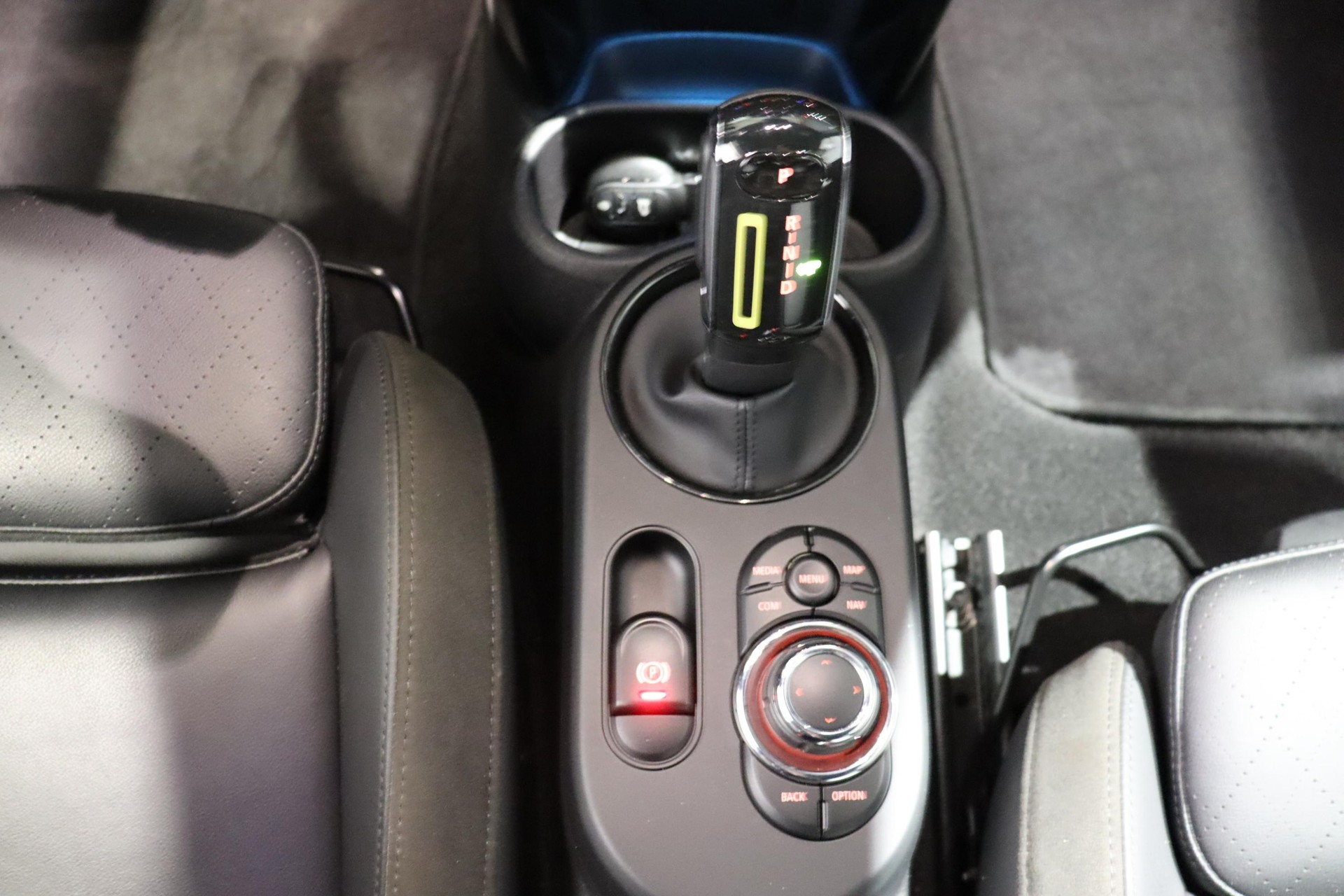 MINI F56 Cooper SE-image-10