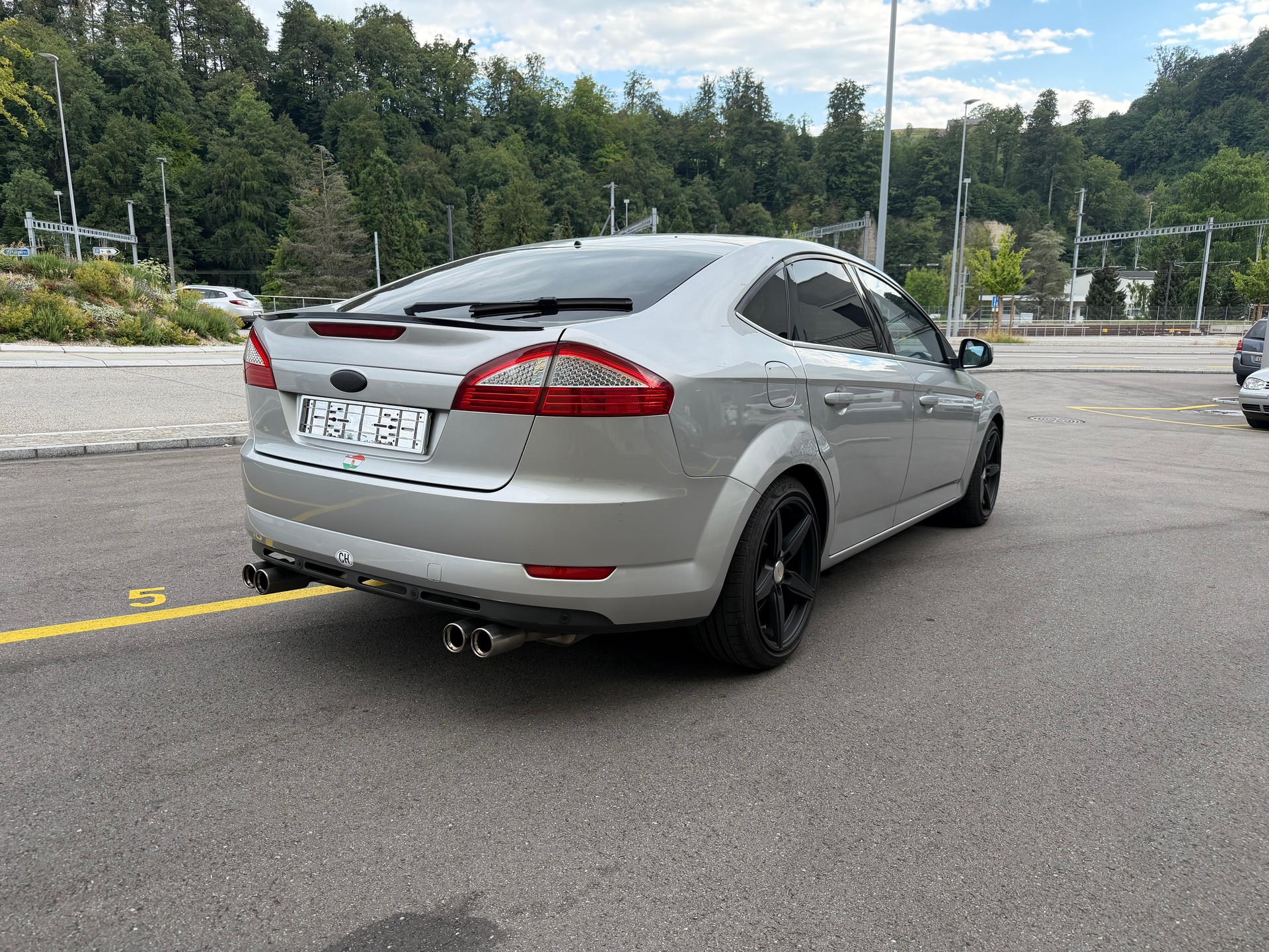 FORD 2.5 Turbo Titanium Exec.-image-3