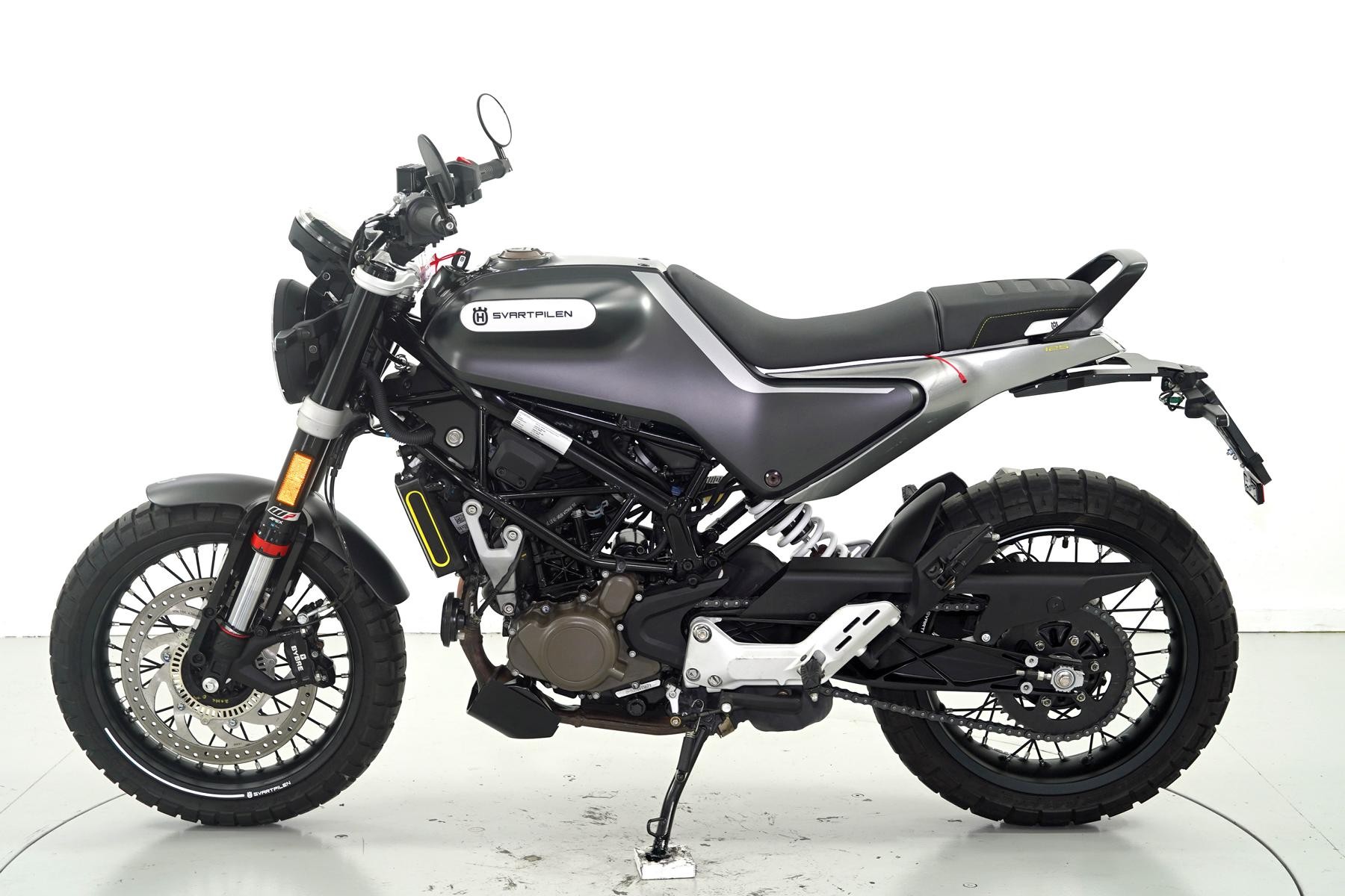 HUSQVARNA SVARTPILEN 125-image-4