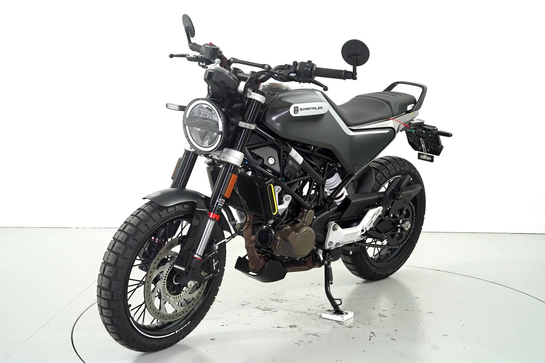 HUSQVARNA SVARTPILEN 125-showroom-element-2