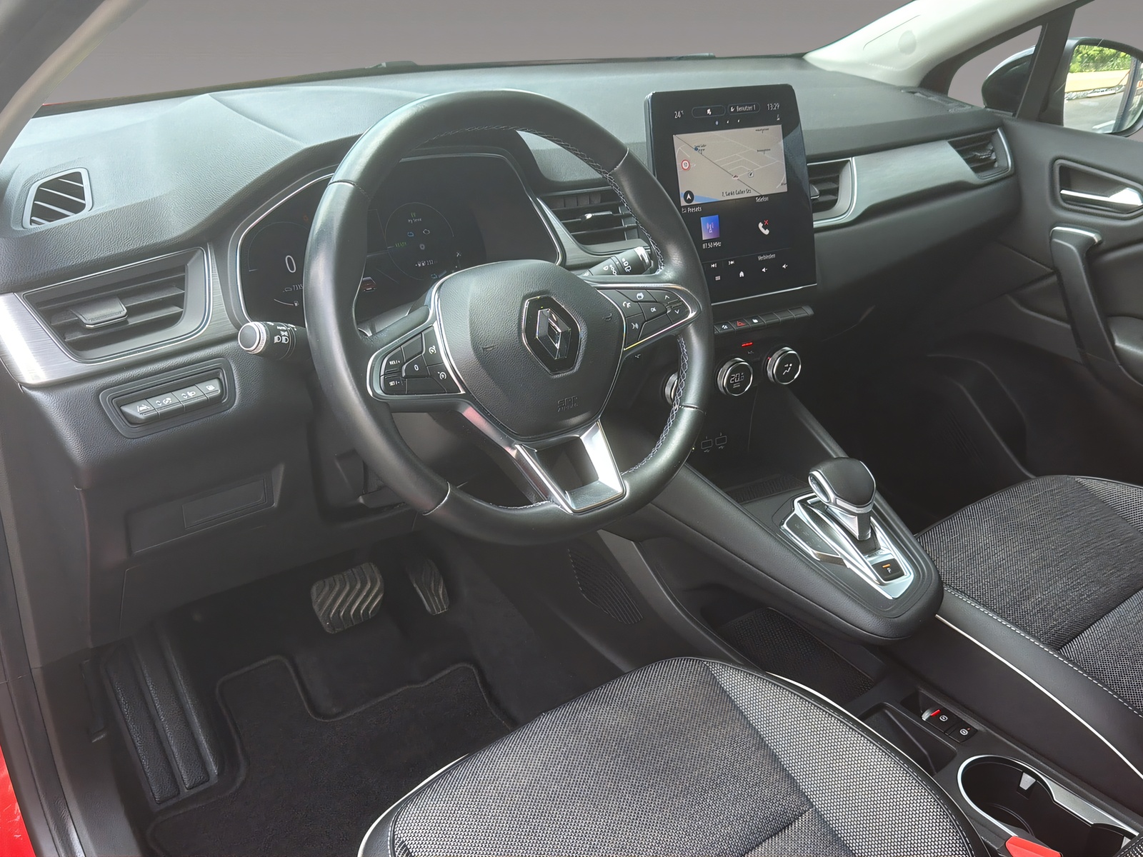 RENAULT Captur 1.6 E-Tech Plug-in Intens-image-6