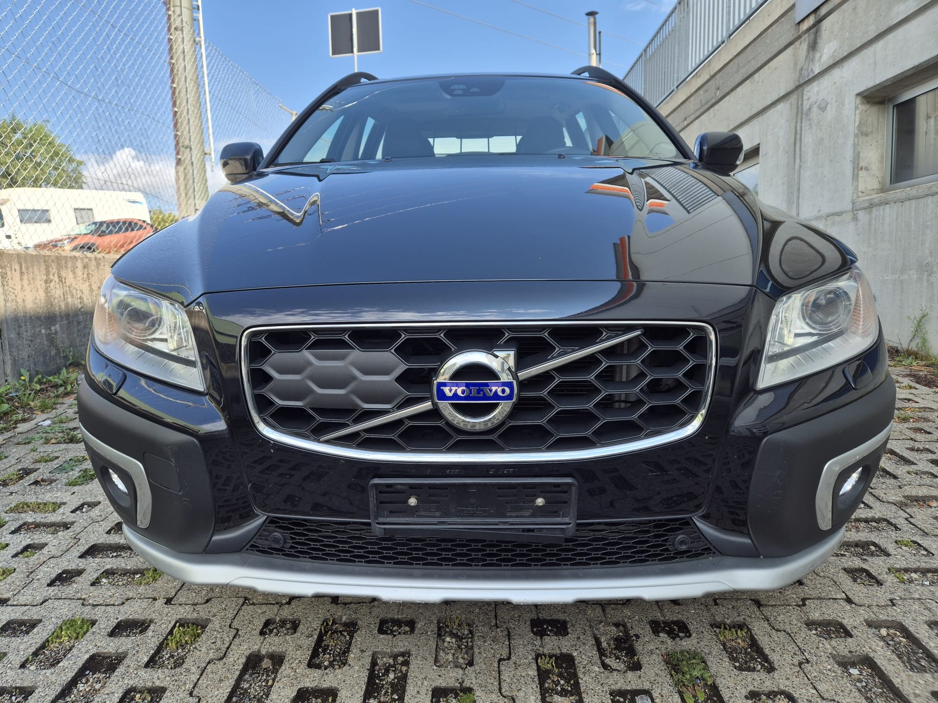 VOLVO XC70 D5 AWD Summum Geartronic-image-3