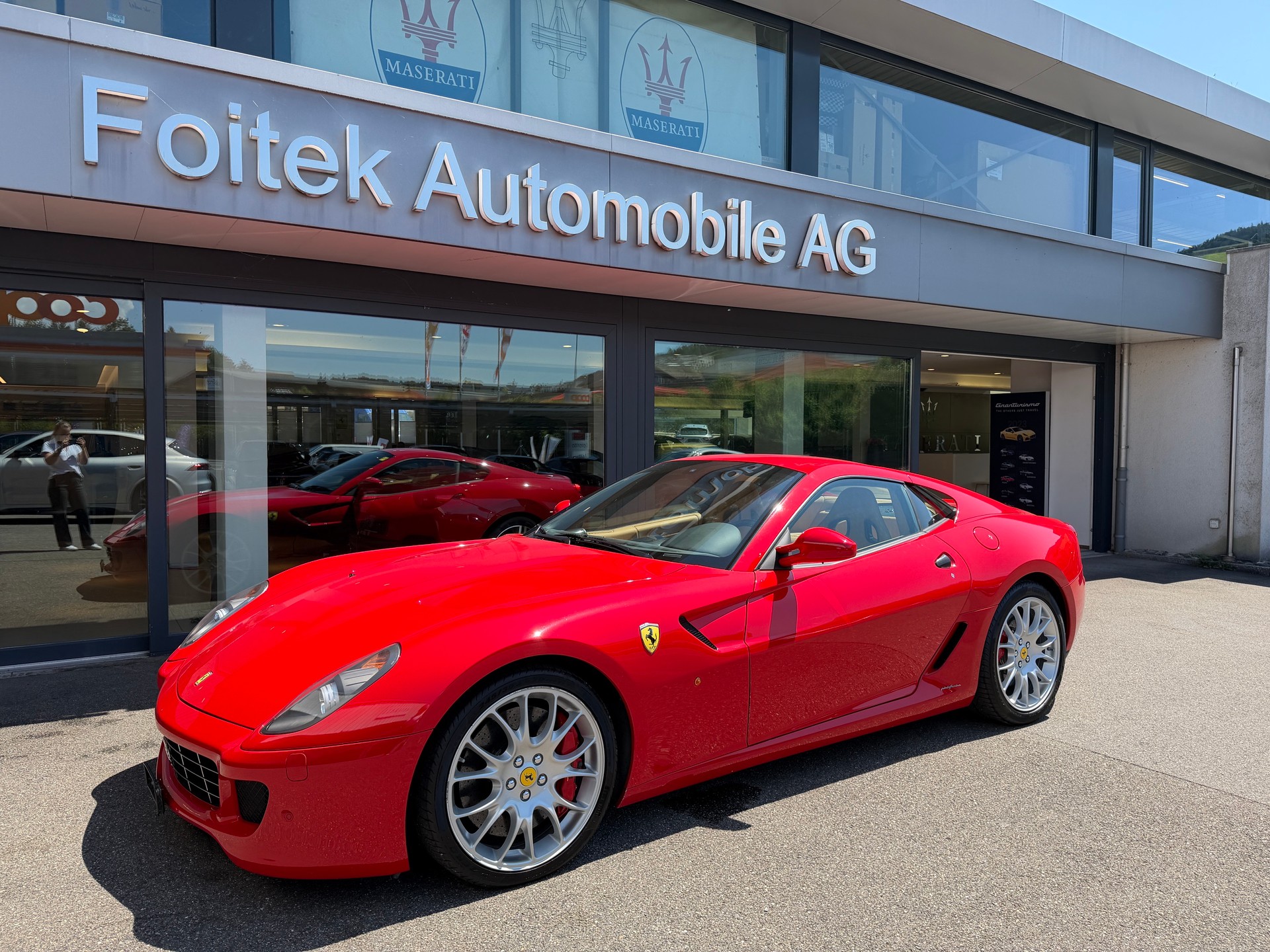 FERRARI 599 GTB-image-4