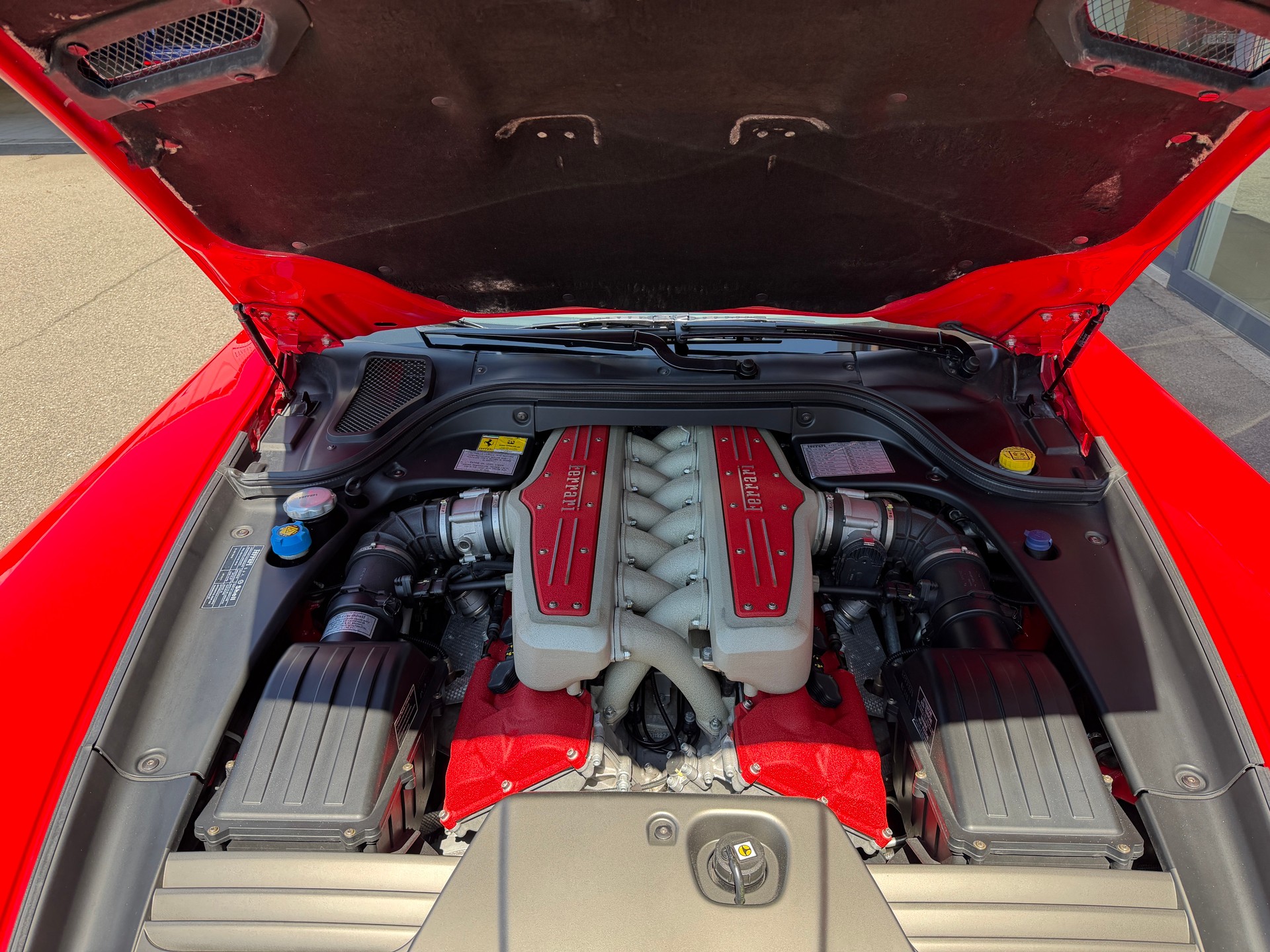 FERRARI 599 GTB-image-18