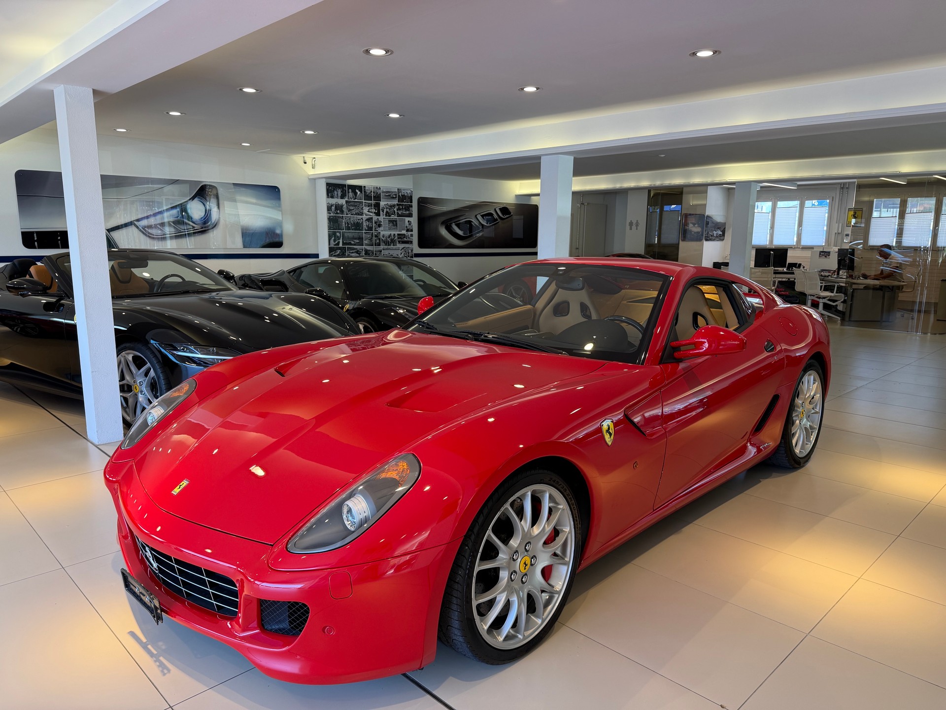 FERRARI 599 GTB-image-21