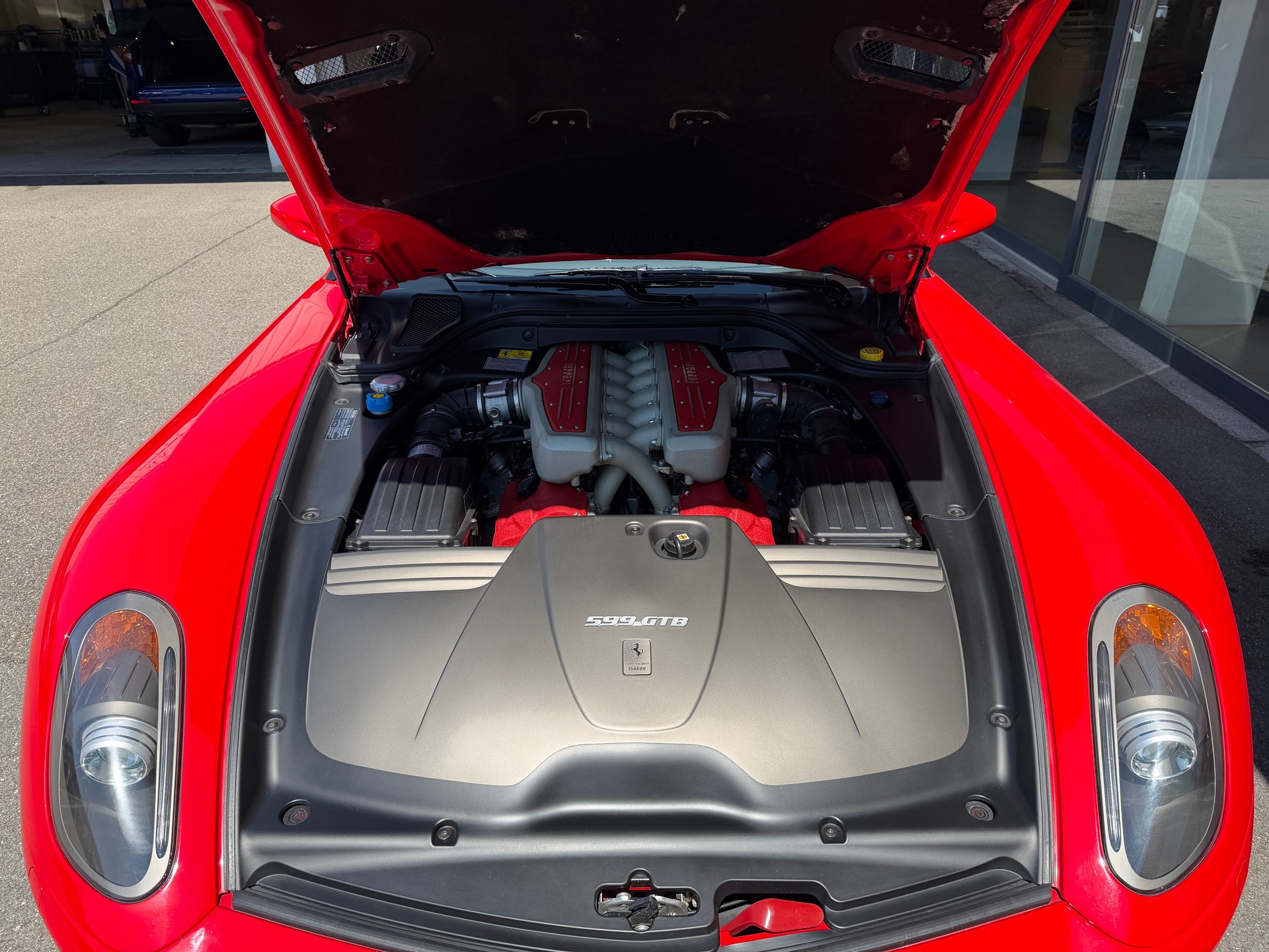 FERRARI 599 GTB-image-17