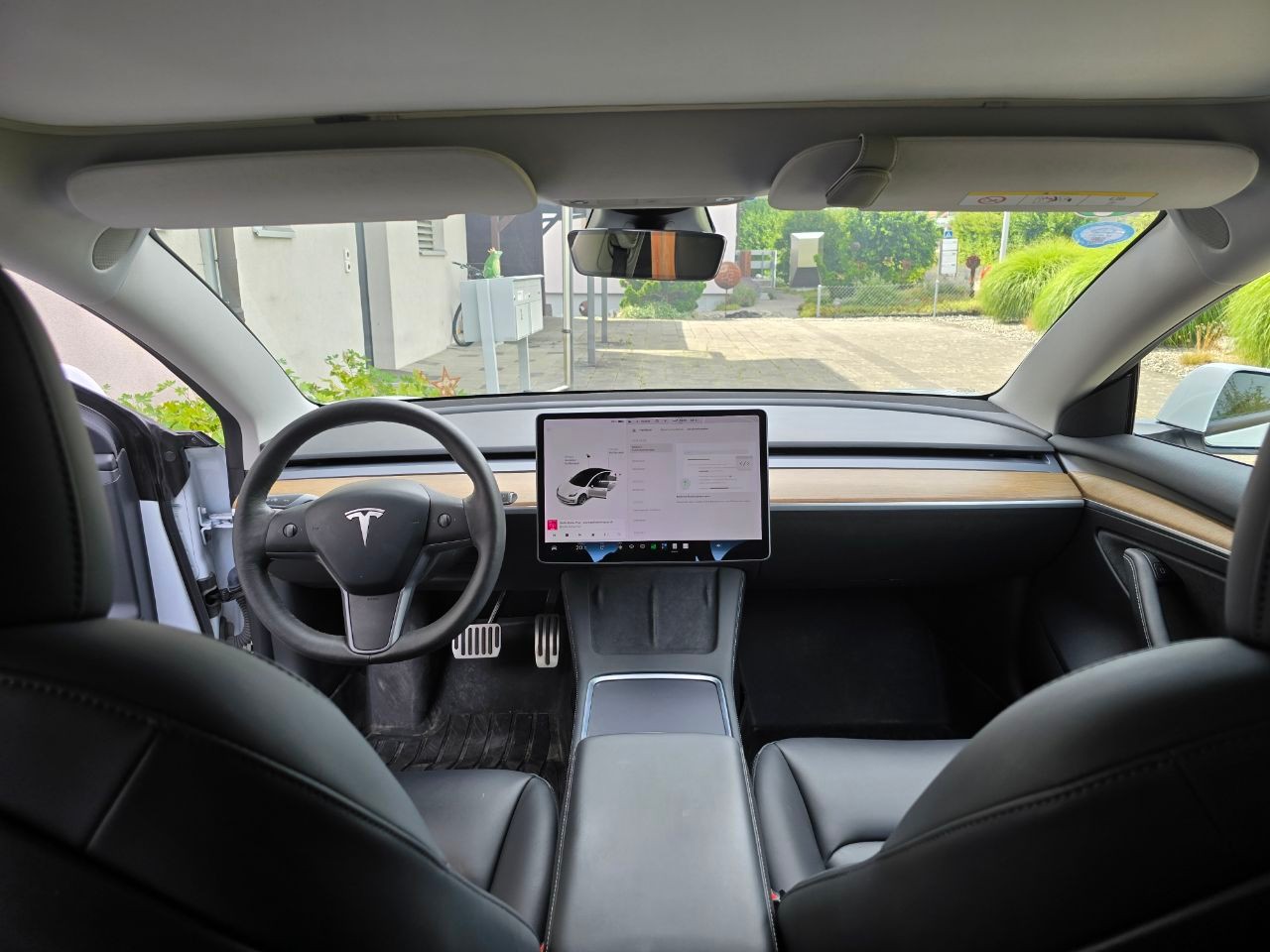 TESLA Standart Range Plus-image-3
