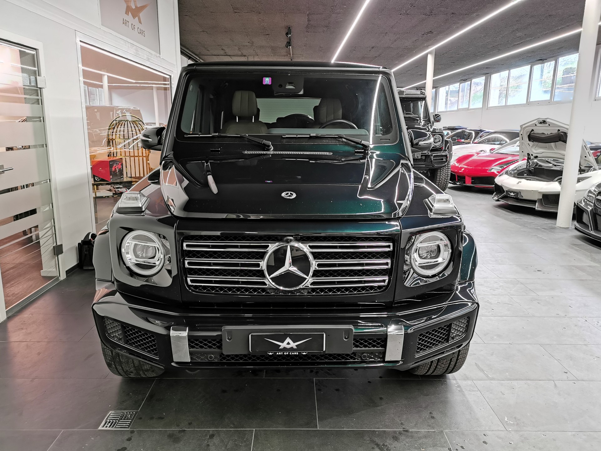 MERCEDES-BENZ G 400 d AMG Line 9G-Tronic GREEN SMARAGDGRÜN EMERALD GREEN STANDHEIZUNG LEDER DUNKELBRAUN TOP!-image-1