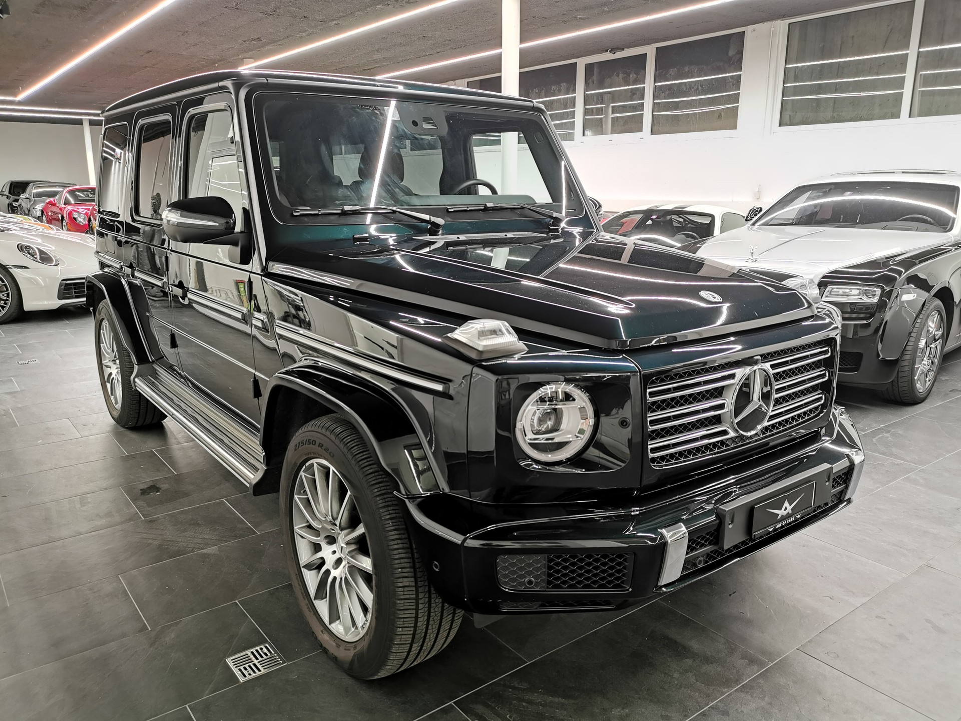 MERCEDES-BENZ G 400 d AMG Line 9G-Tronic GREEN SMARAGDGRÜN EMERALD GREEN STANDHEIZUNG LEDER DUNKELBRAUN TOP!-image-10