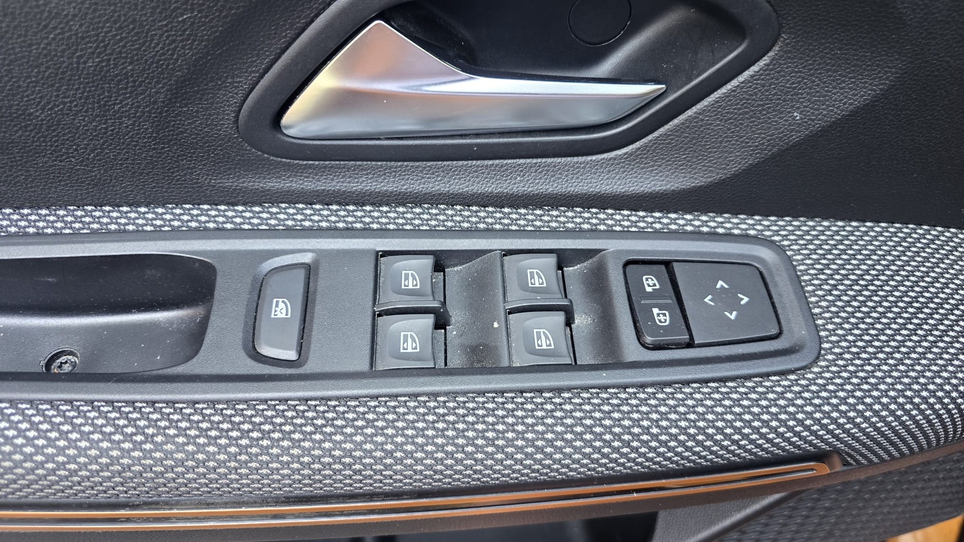 DACIA Sandero Stepway TCe 90 Expression CVT-image-6