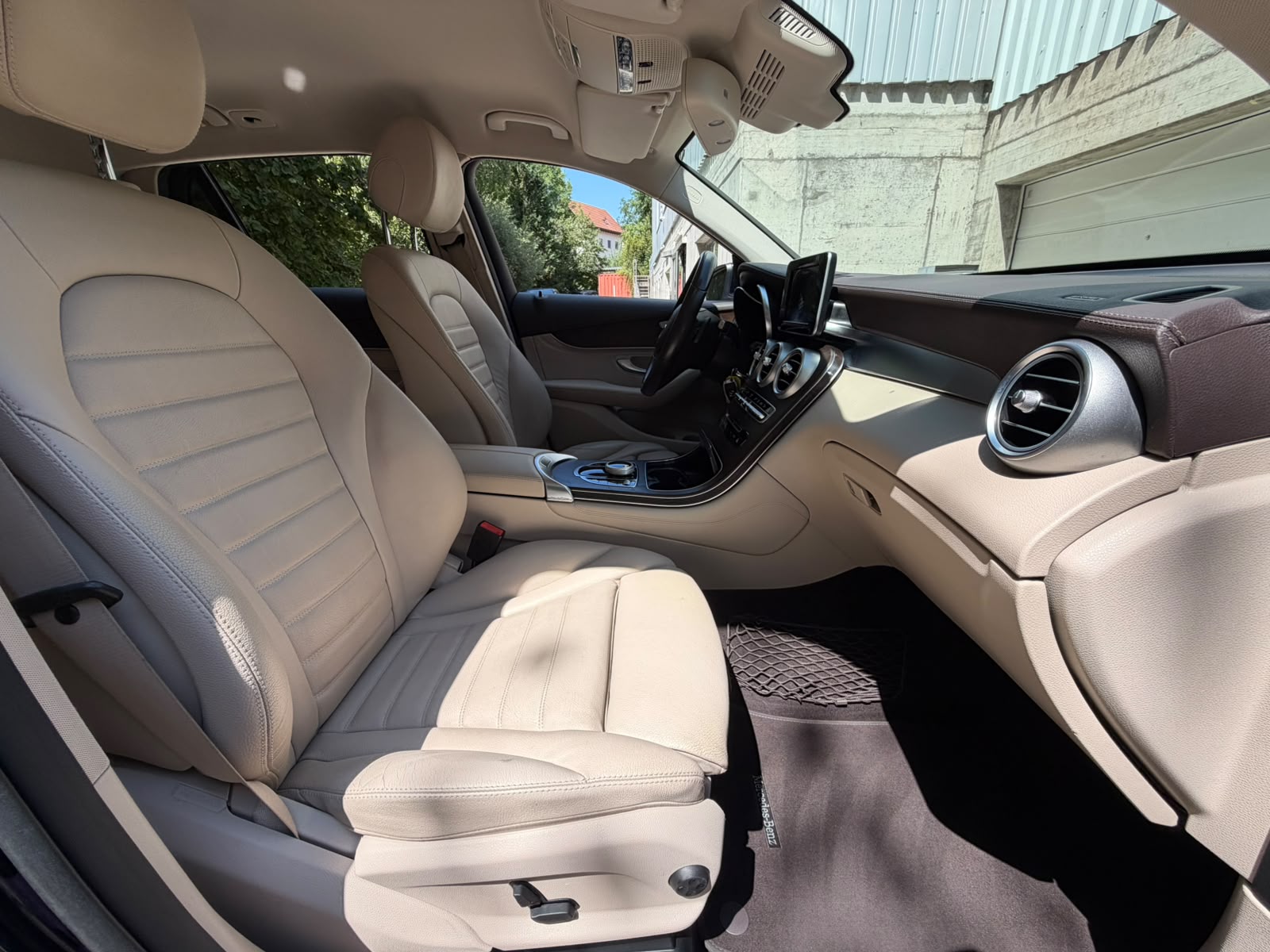 MERCEDES-BENZ GLC 350 e Exclusive 4Matic 7G-Tronic-image-19