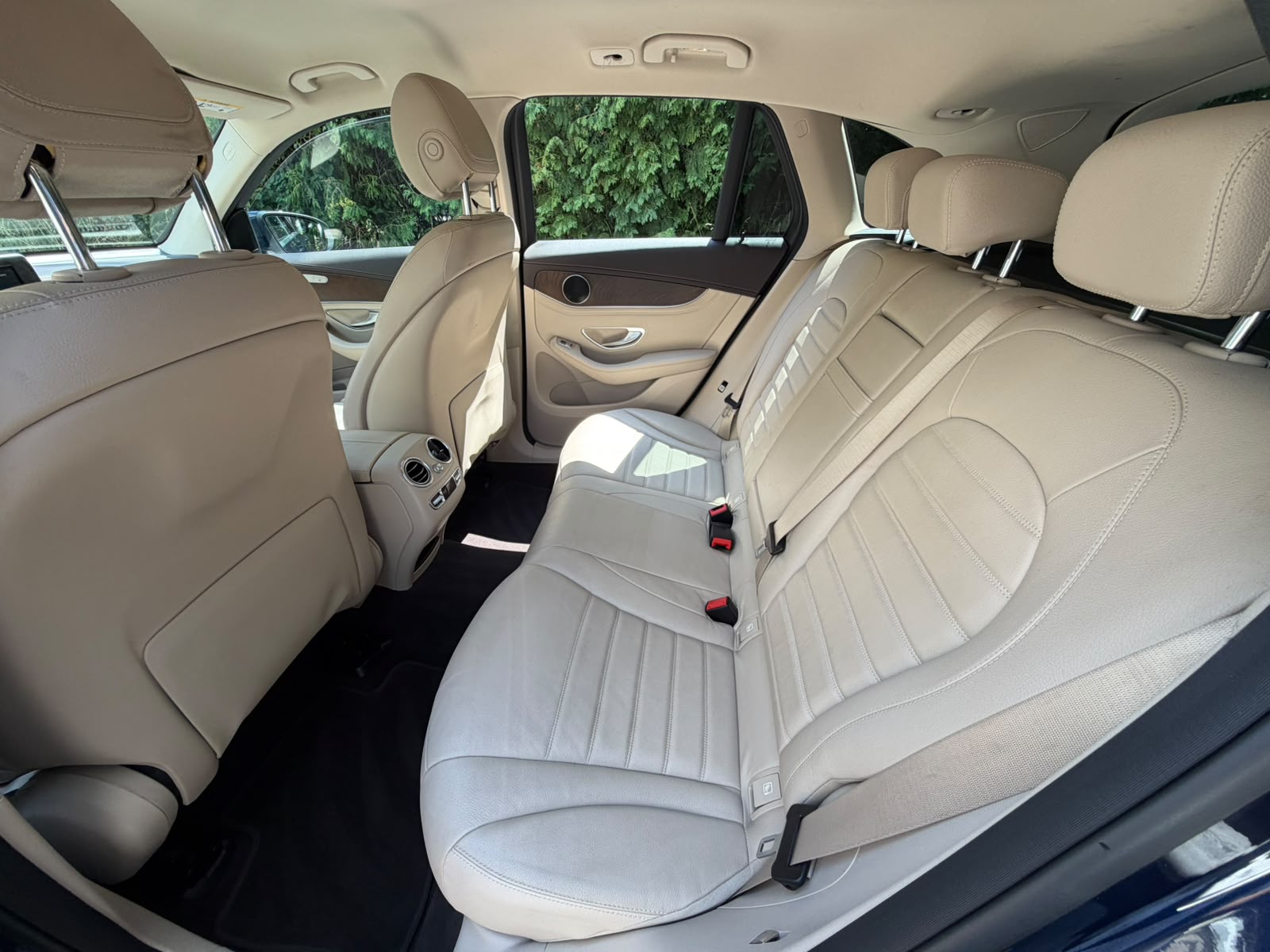 MERCEDES-BENZ GLC 350 e Exclusive 4Matic 7G-Tronic-image-12