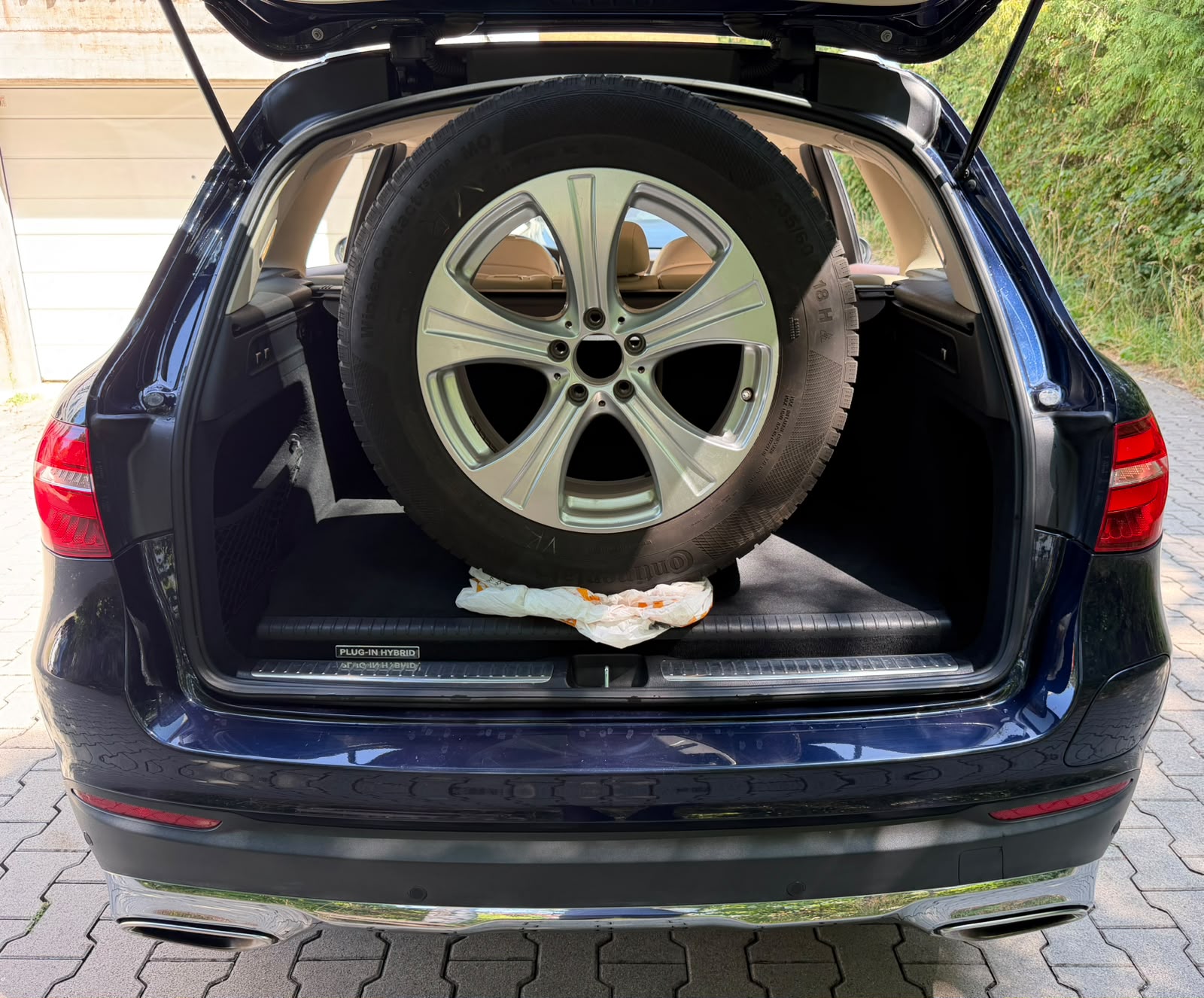 MERCEDES-BENZ GLC 350 e Exclusive 4Matic 7G-Tronic-image-13