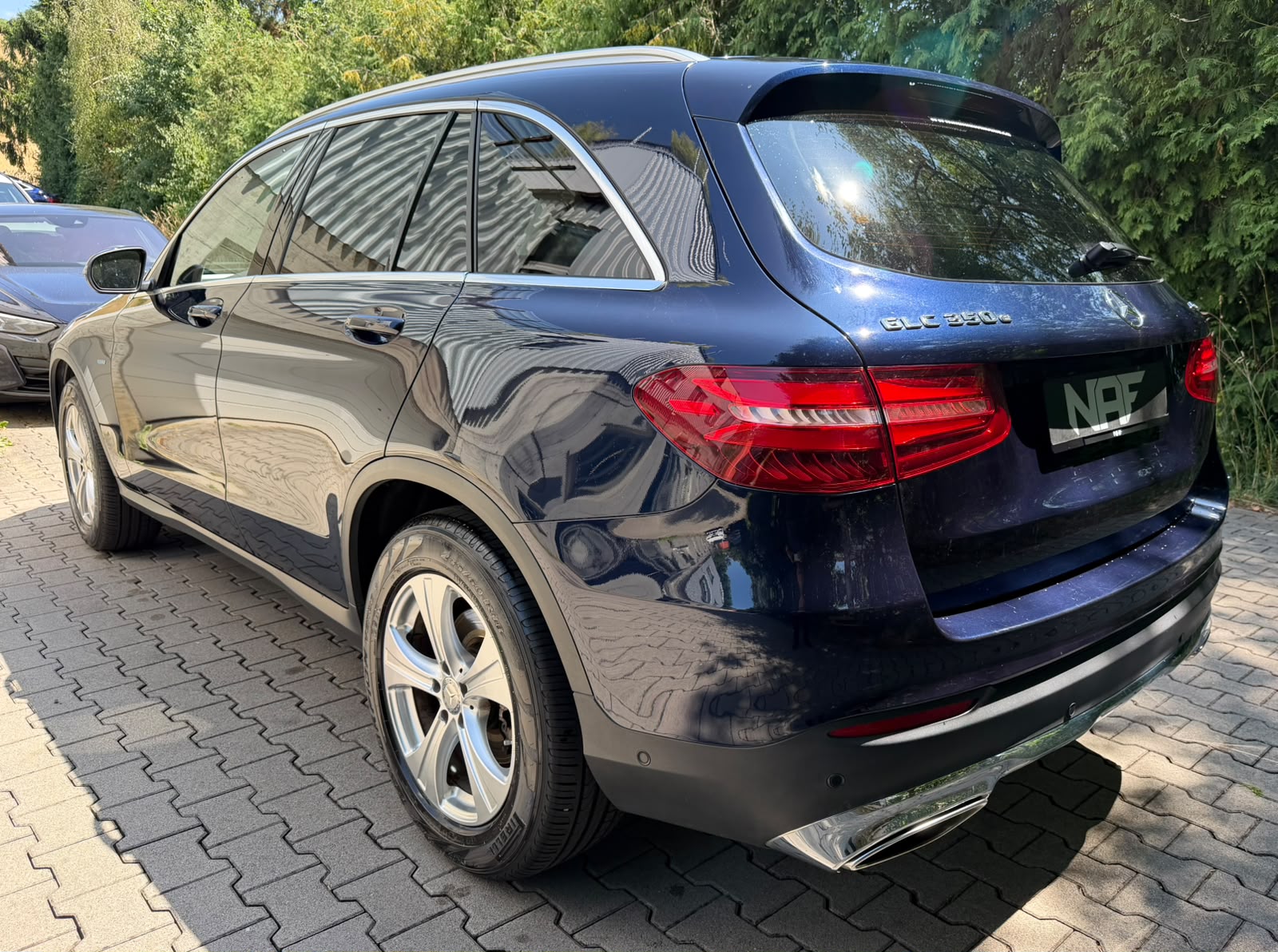 MERCEDES-BENZ GLC 350 e Exclusive 4Matic 7G-Tronic-showroom-element-2