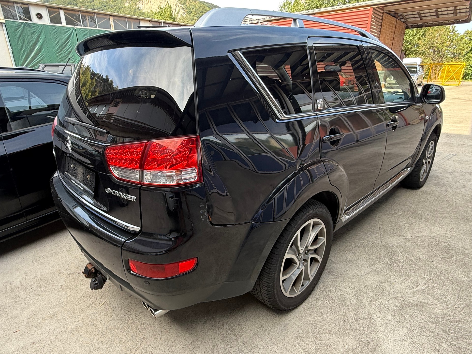 CITROEN C-Crosser 2.2 HDi Exclusive DCS6-image-15