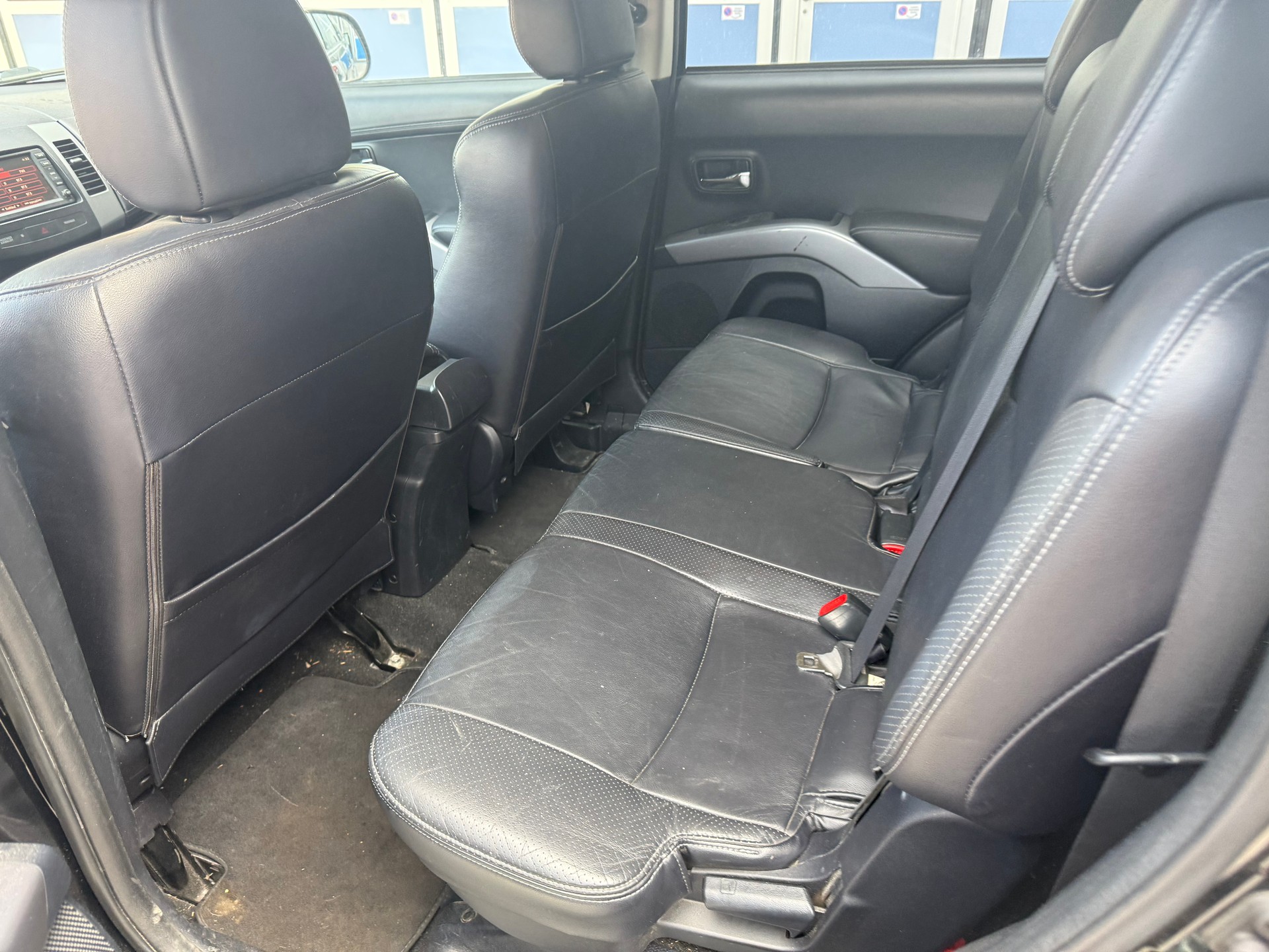 CITROEN C-Crosser 2.2 HDi Exclusive DCS6-image-19