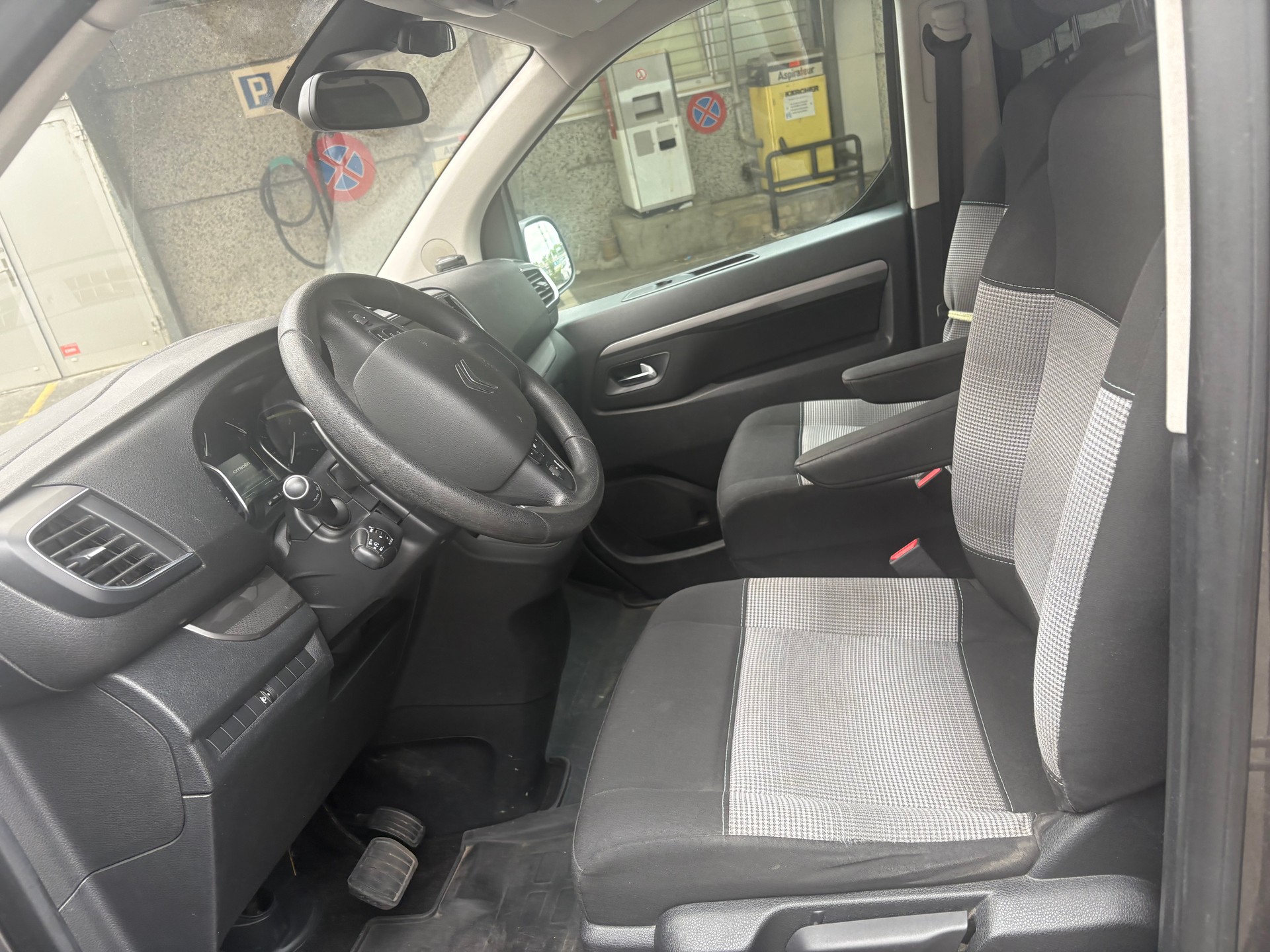 CITROEN Spacetourer 2.0 BlueHDi Feel M EAT-image-7