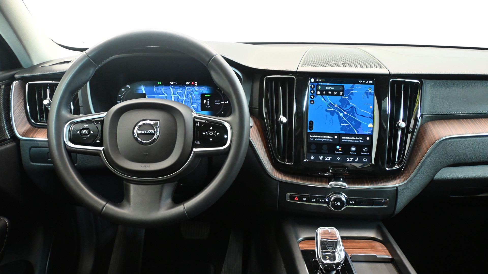 VOLVO XC60 T6 eAWD PluginHybrid Ultimate Dark Geartronic FACELIFTING-image-5