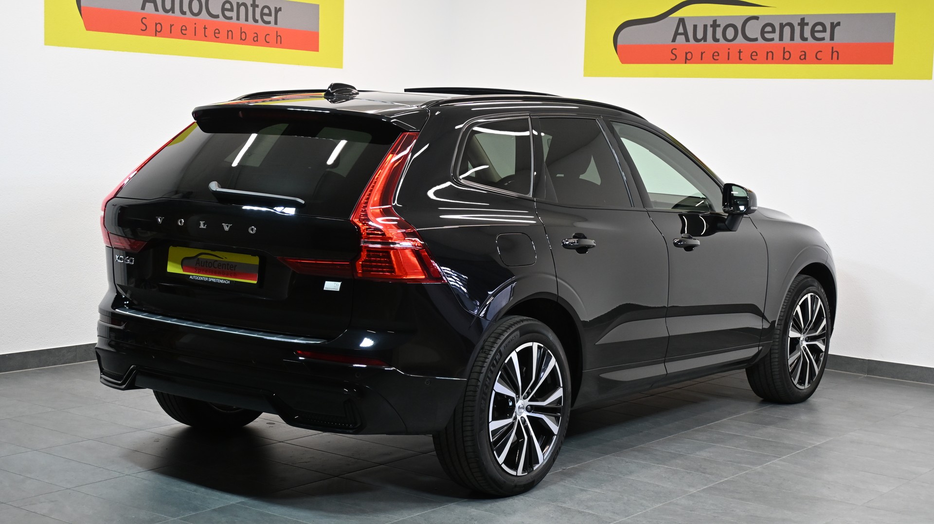 VOLVO XC60 T6 eAWD PluginHybrid Ultimate Dark Geartronic FACELIFTING-image-15
