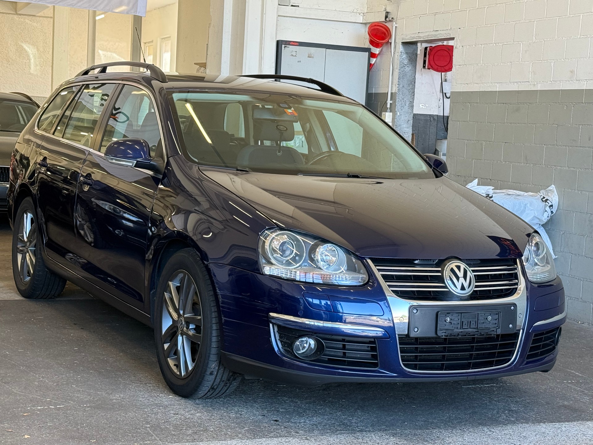 VW Golf Variant 1.4 TSI Value DSG-image-0