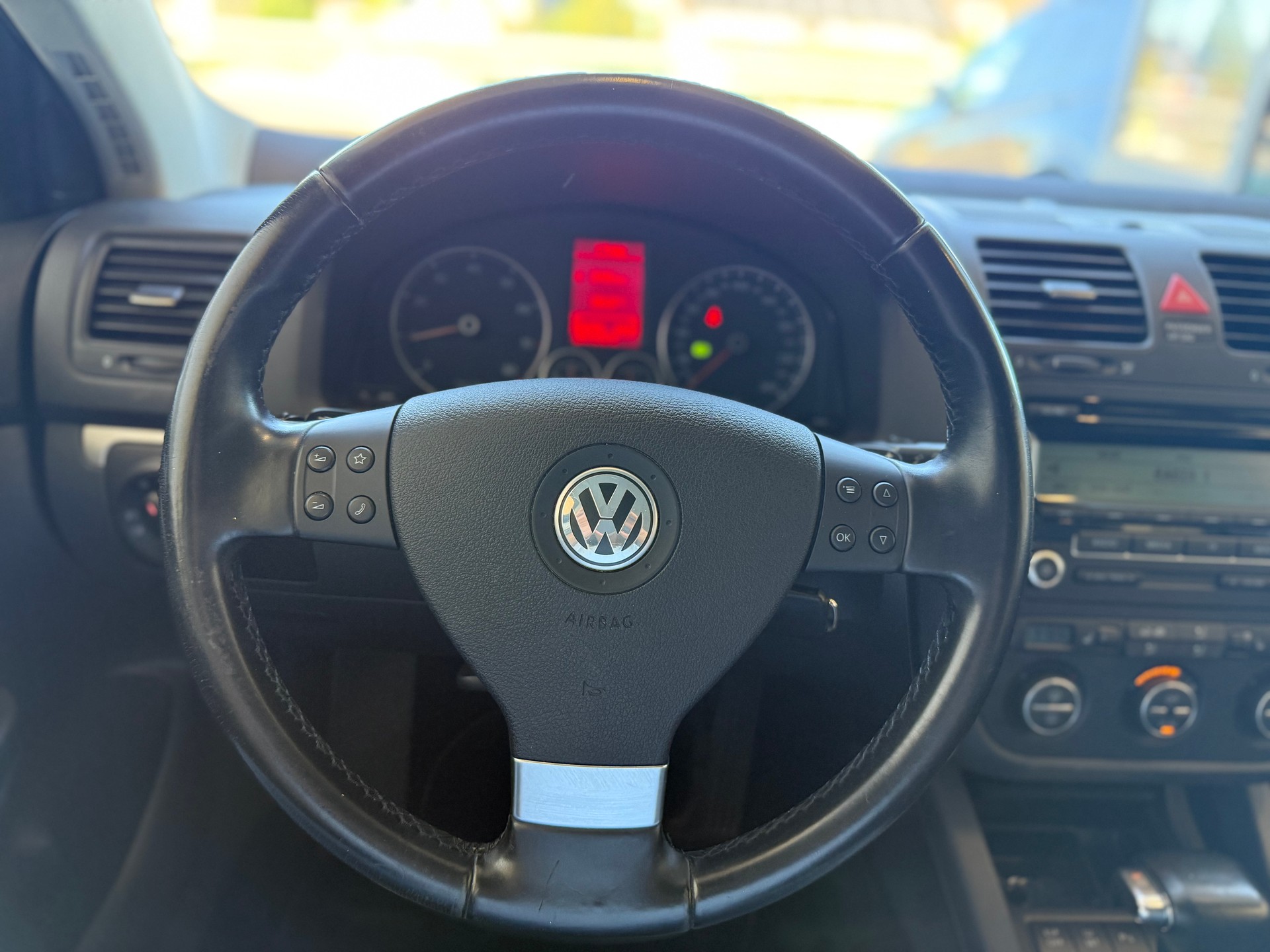 VW Golf Variant 1.4 TSI Value DSG-image-14
