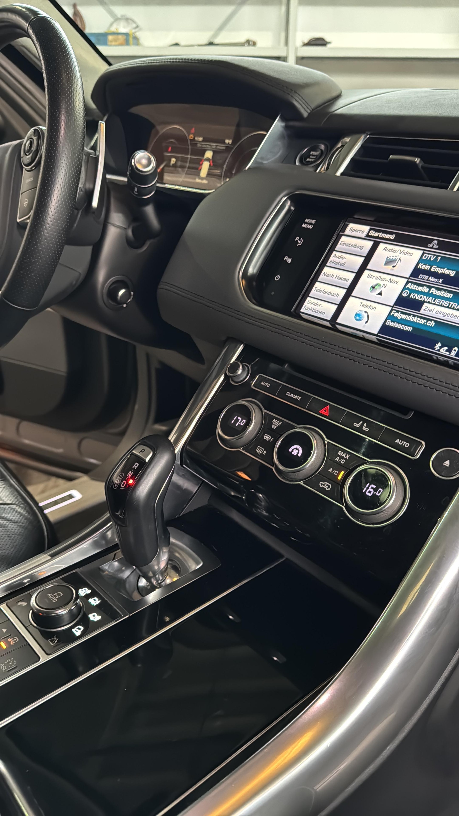 LAND ROVER Range Rover Sport 4.4 SDV8 Autobiography Dynamic A-image-4