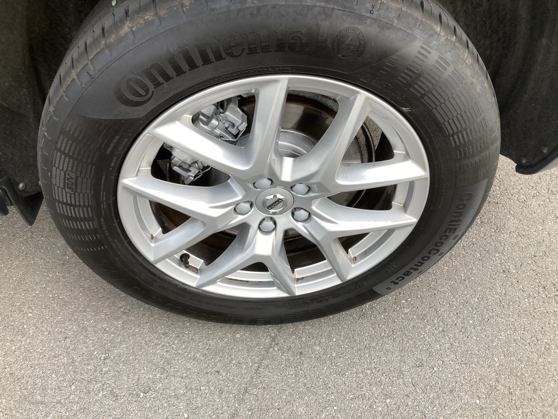 VOLVO XC60 T8 eAWD Momentum Geartronic mit Anhängerkupplung-image-7