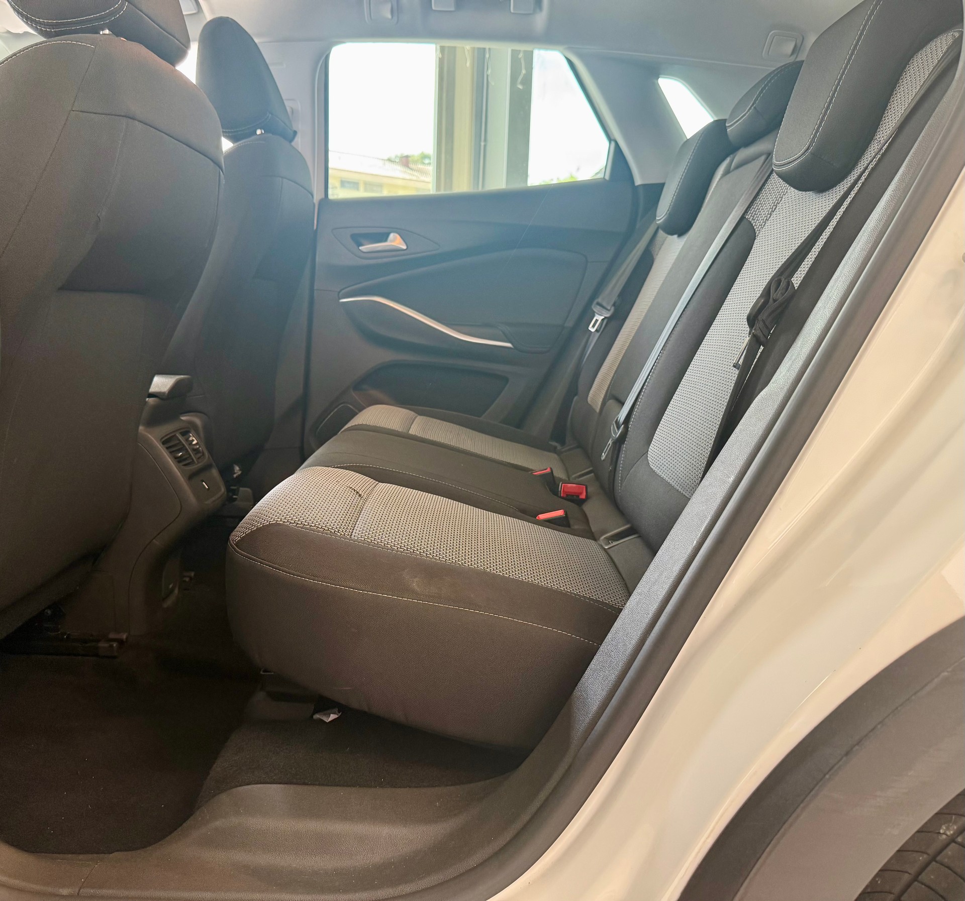 OPEL Grandland X 1.2i TP Ultimate Automatik-image-20