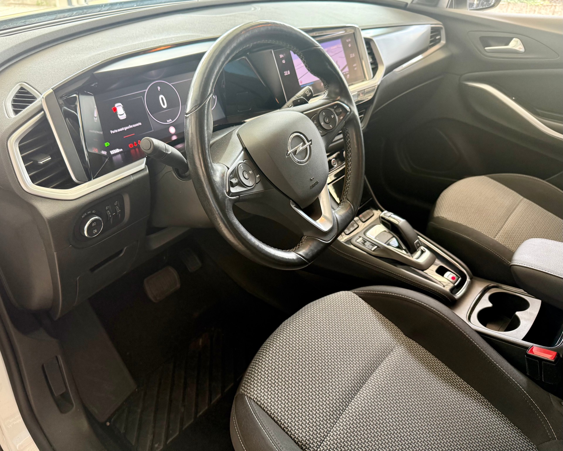 OPEL Grandland X 1.2i TP Ultimate Automatik-image-11