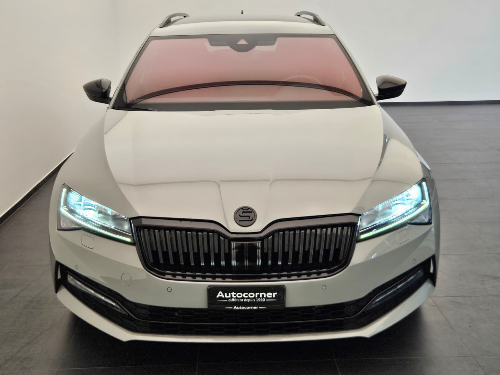 SKODA Superb Combi 2.0 TDi SportLine Light 4x4 DSG-image-3