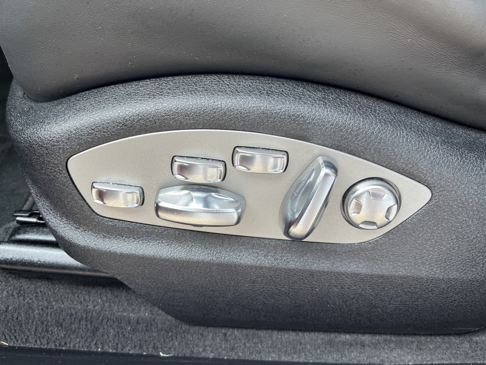 PORSCHE Macan 2.9 V6 GTS-image-16