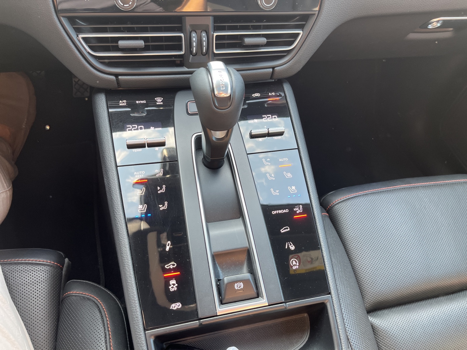 PORSCHE Macan 2.9 V6 GTS-image-13