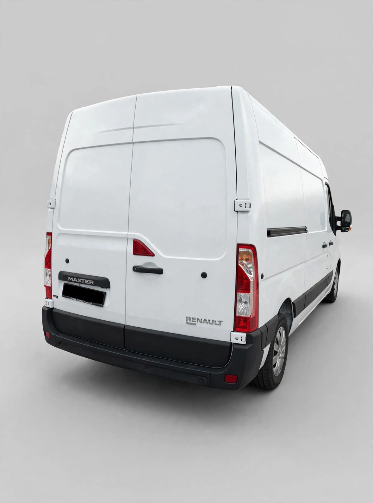 RENAULT Master T35 2.3dCi 135 L2H2-image-2