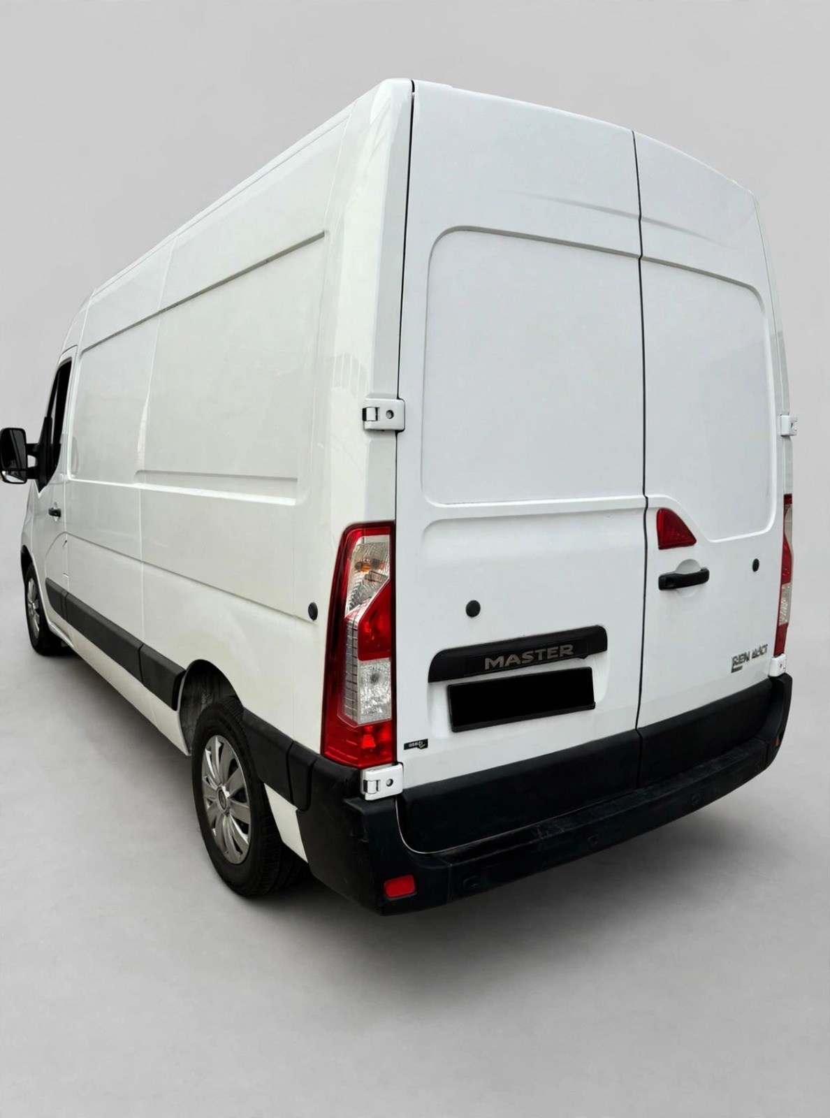RENAULT Master T35 2.3dCi 135 L2H2-image-4