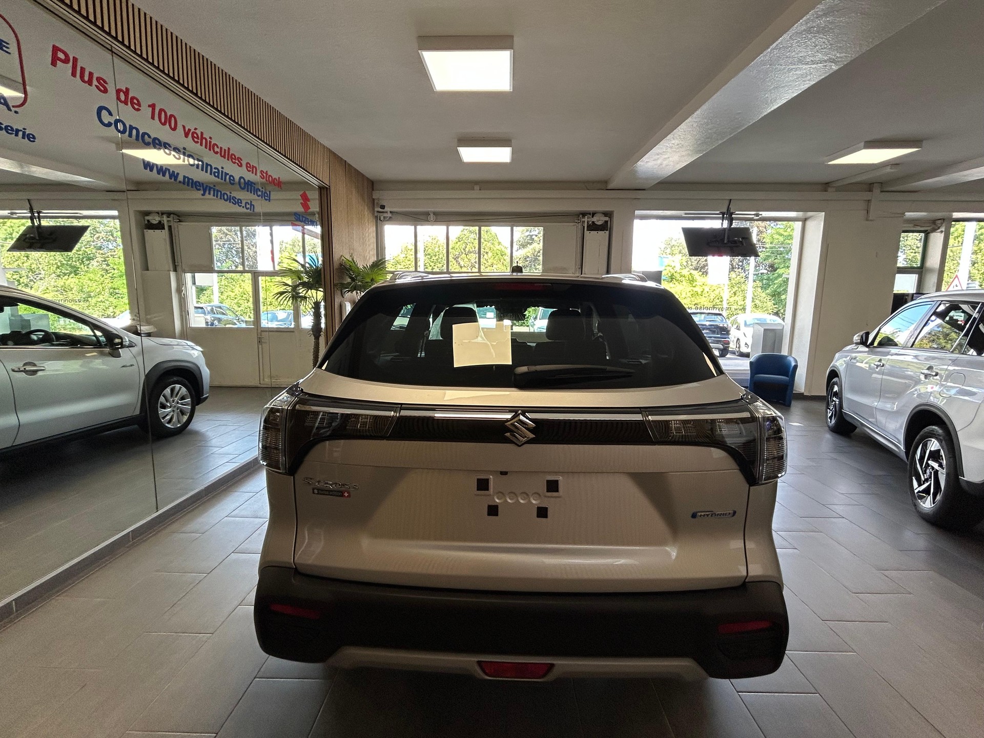 SUZUKI S-Cross 1.4 T Piz Sulai Hybrid 4x4 4 ROUES HIVER OFFERT-image-5